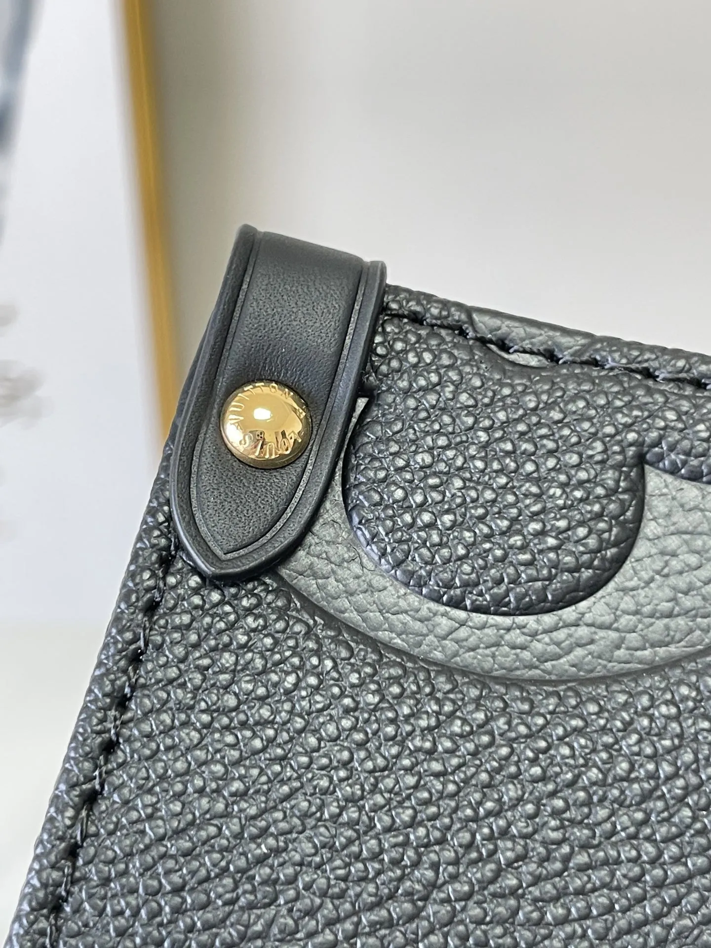 Louis Vuitton Onthego MM M45595 - 图片 9