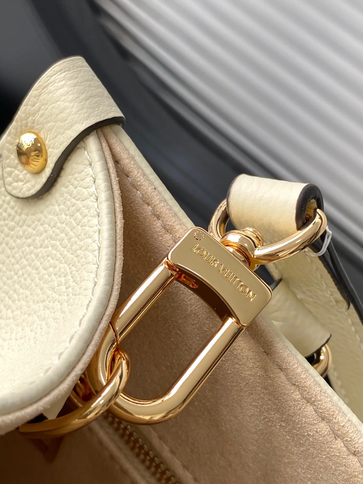 Louis Vuitton Onthego PM M45654 - Image 9