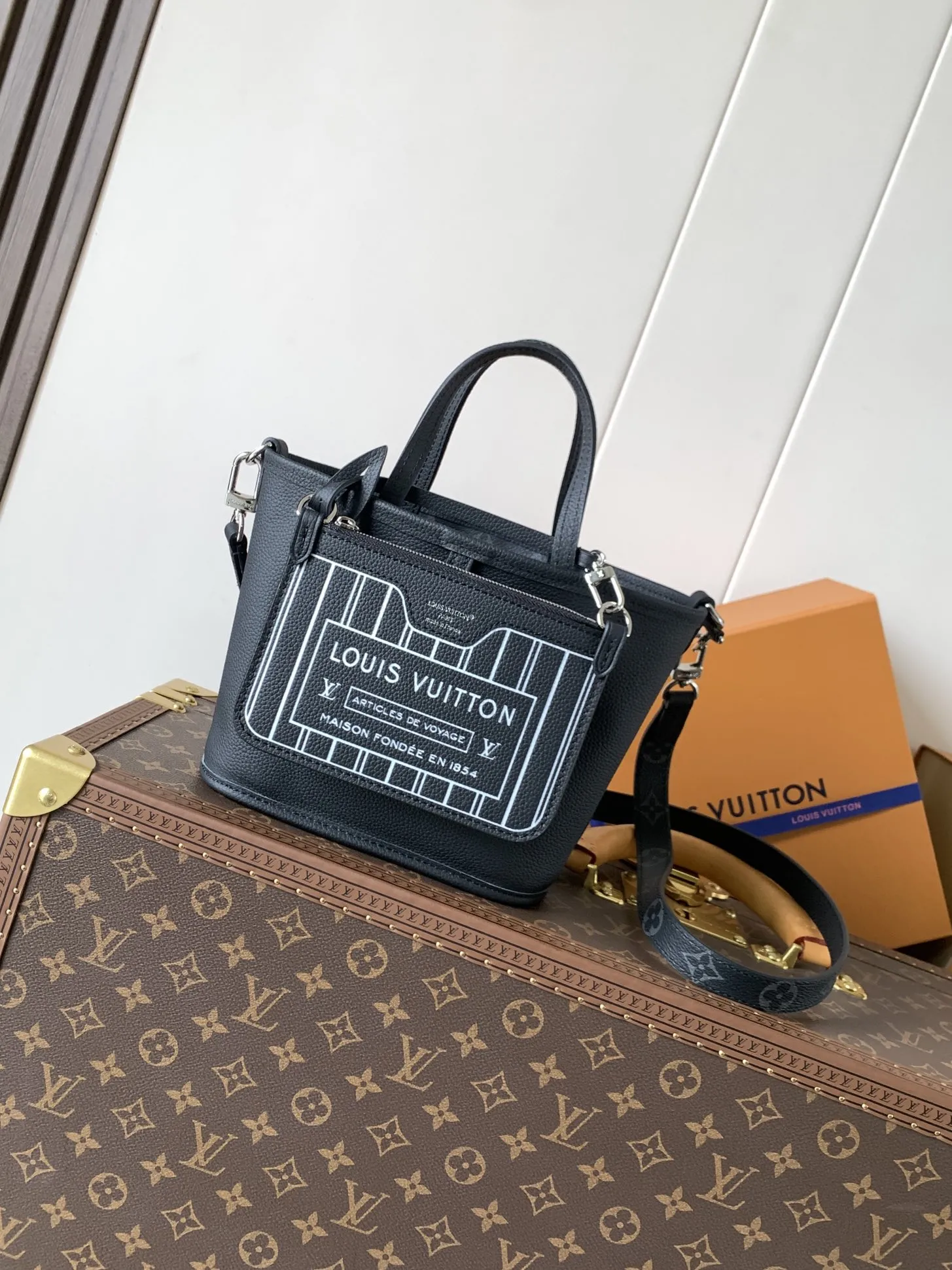 Louis Vuitton Neverfull Bandoulière Inside Out BB M12099 - 图片 3