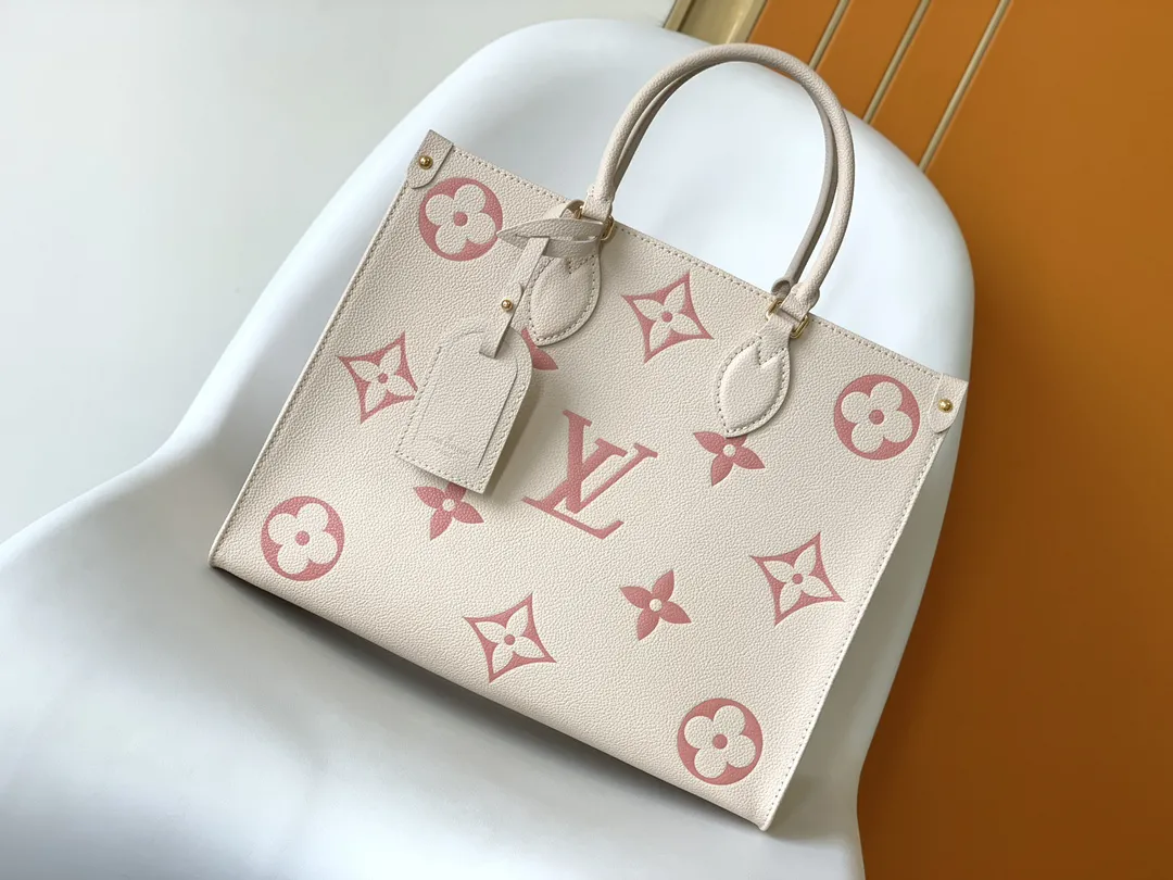 Alternative view of Louis Vuitton OnTheGo MM M21575