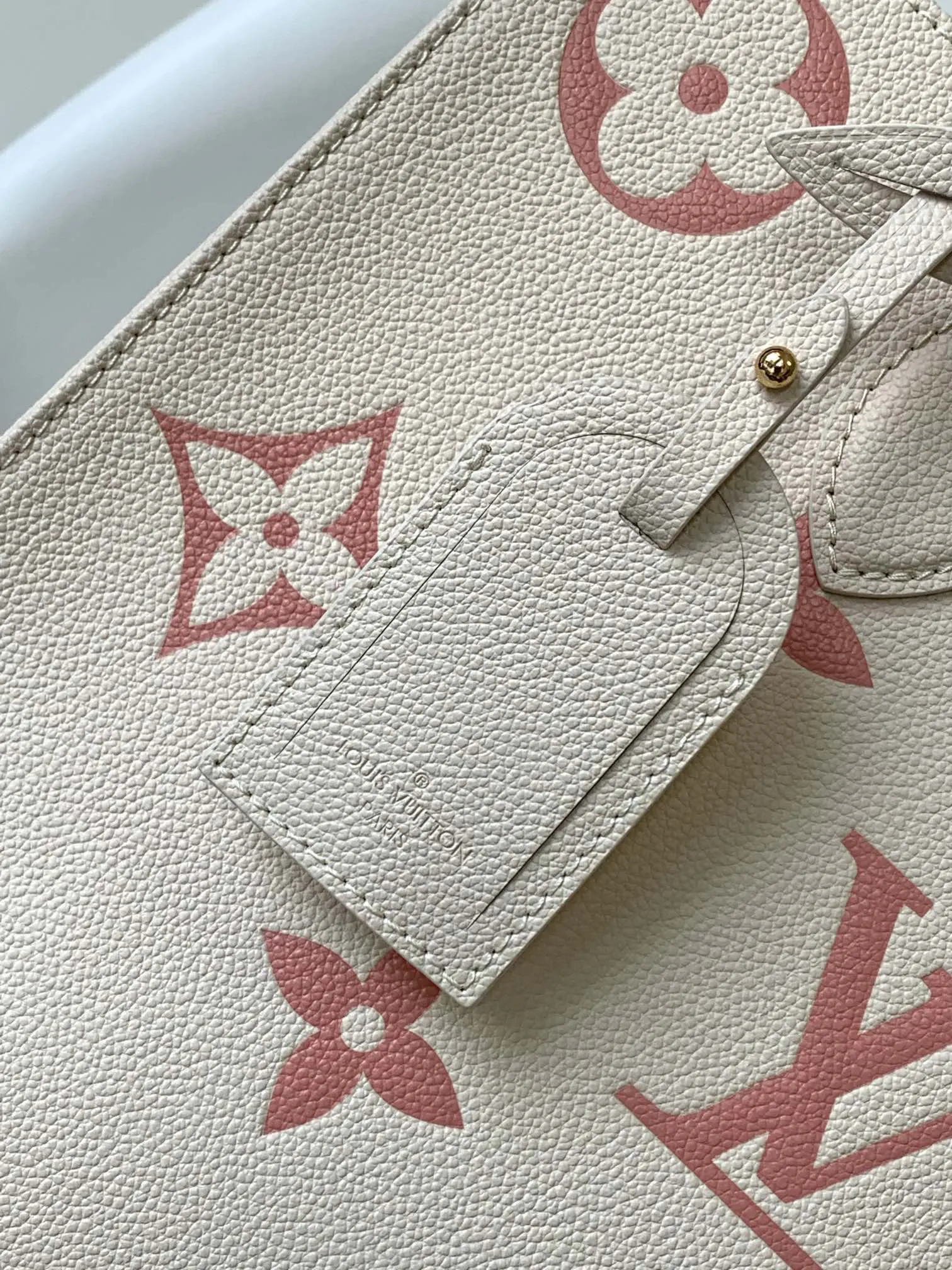 Louis Vuitton OnTheGo MM M21575 - 图片 7