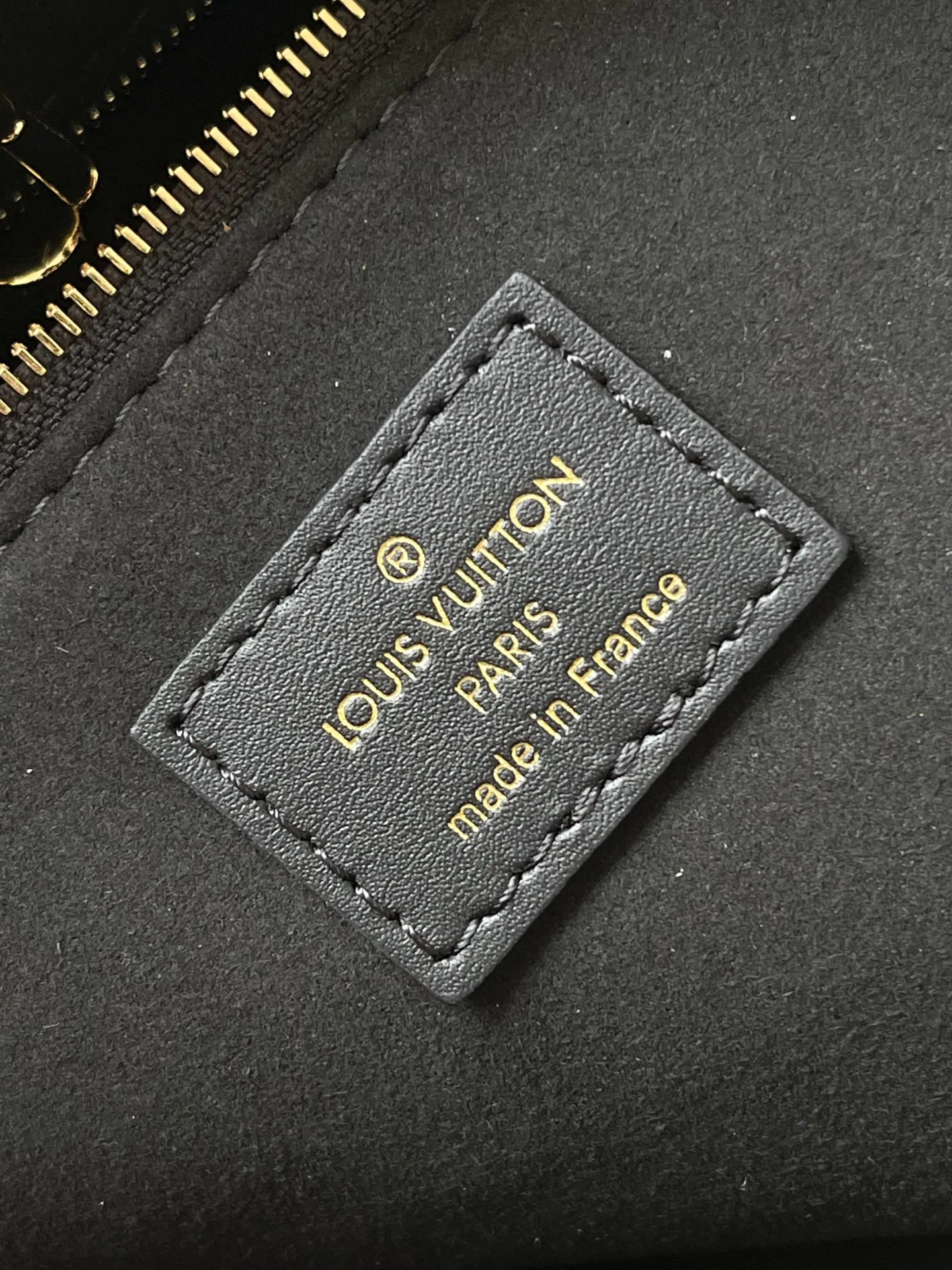 Alternative view of Louis Vuitton OnTheGo PM M45653