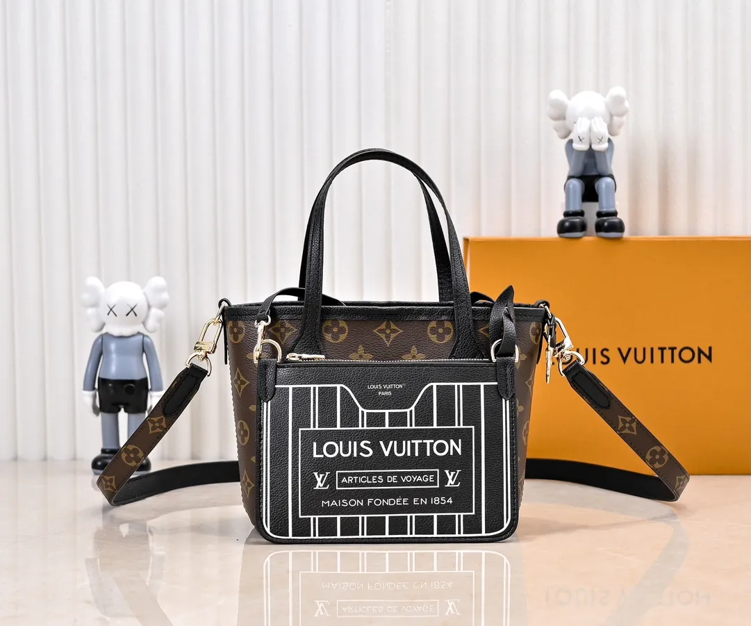 Alternative view of Louis Vuitton Neverfull Inside Out M11946