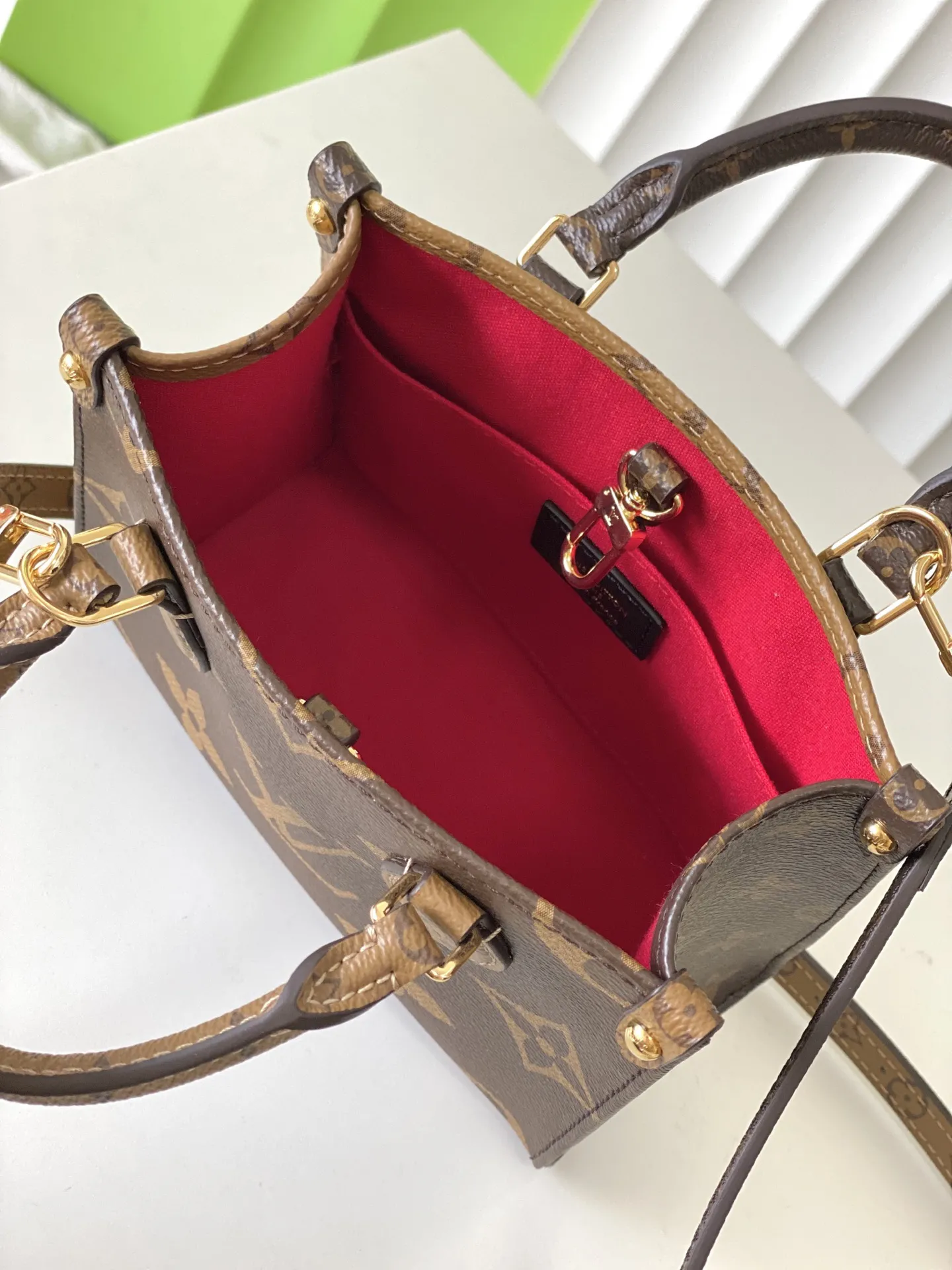 Louis Vuitton OnTheGo BB M46839 - Image 9