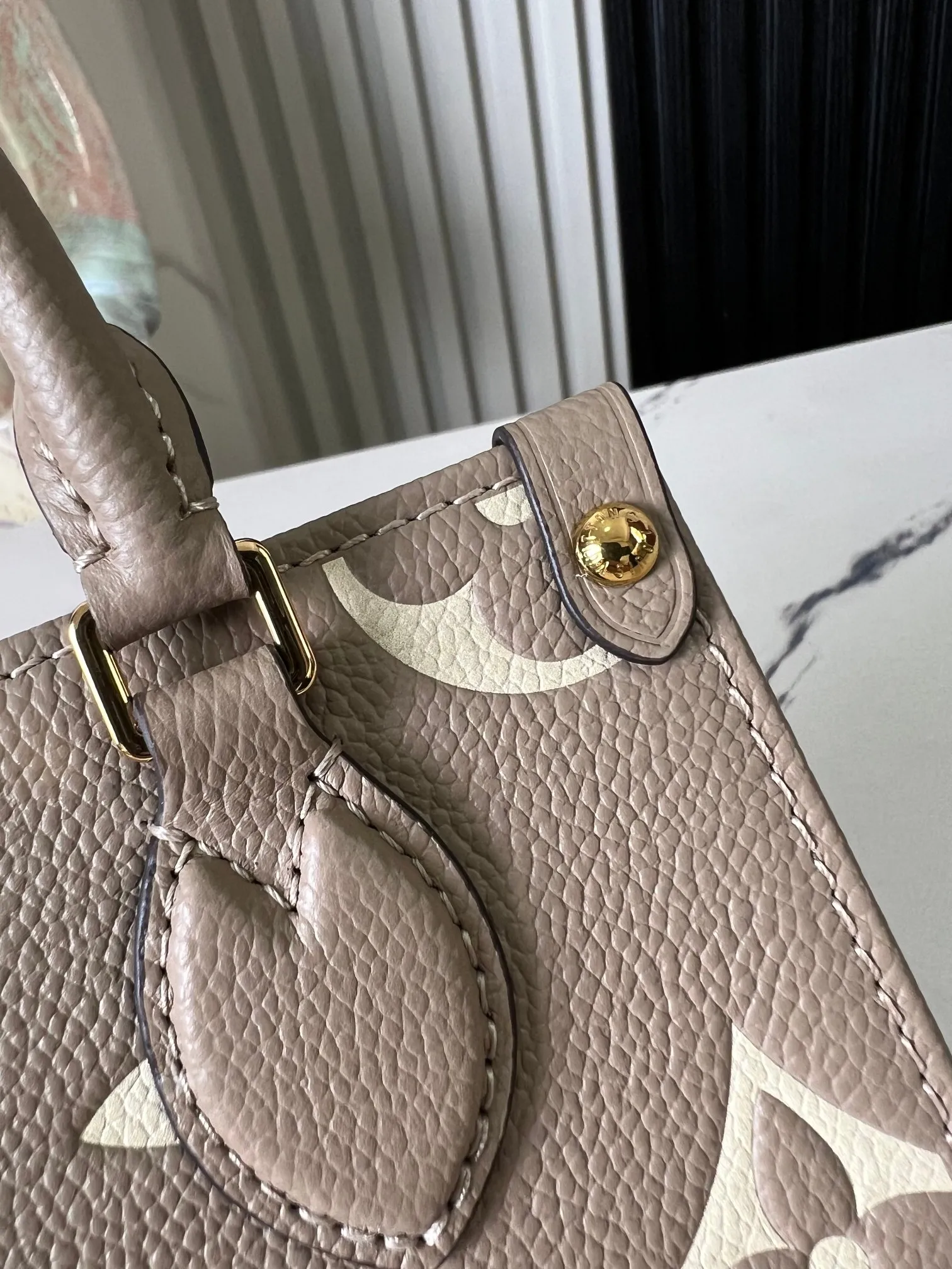 Louis Vuitton OnTheGo BB M47054 - Image 3