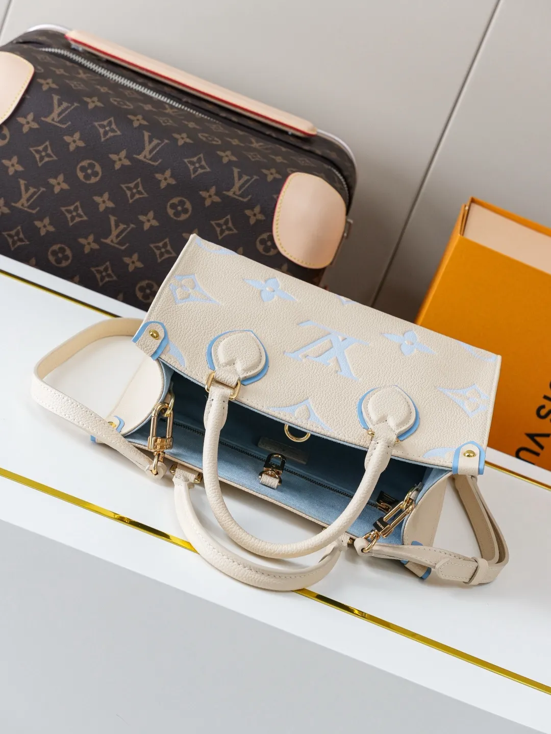 Louis Vuitton OnTheGo MM M46833 - 图片 8