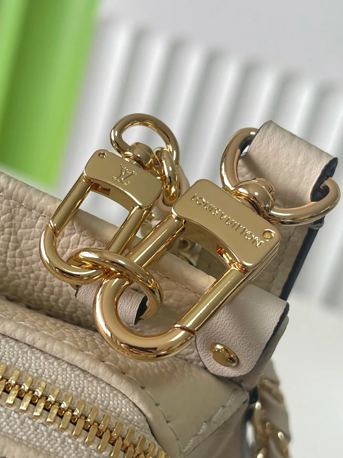 Louis VuittonOnTheGo East West M23698 - 图片 8