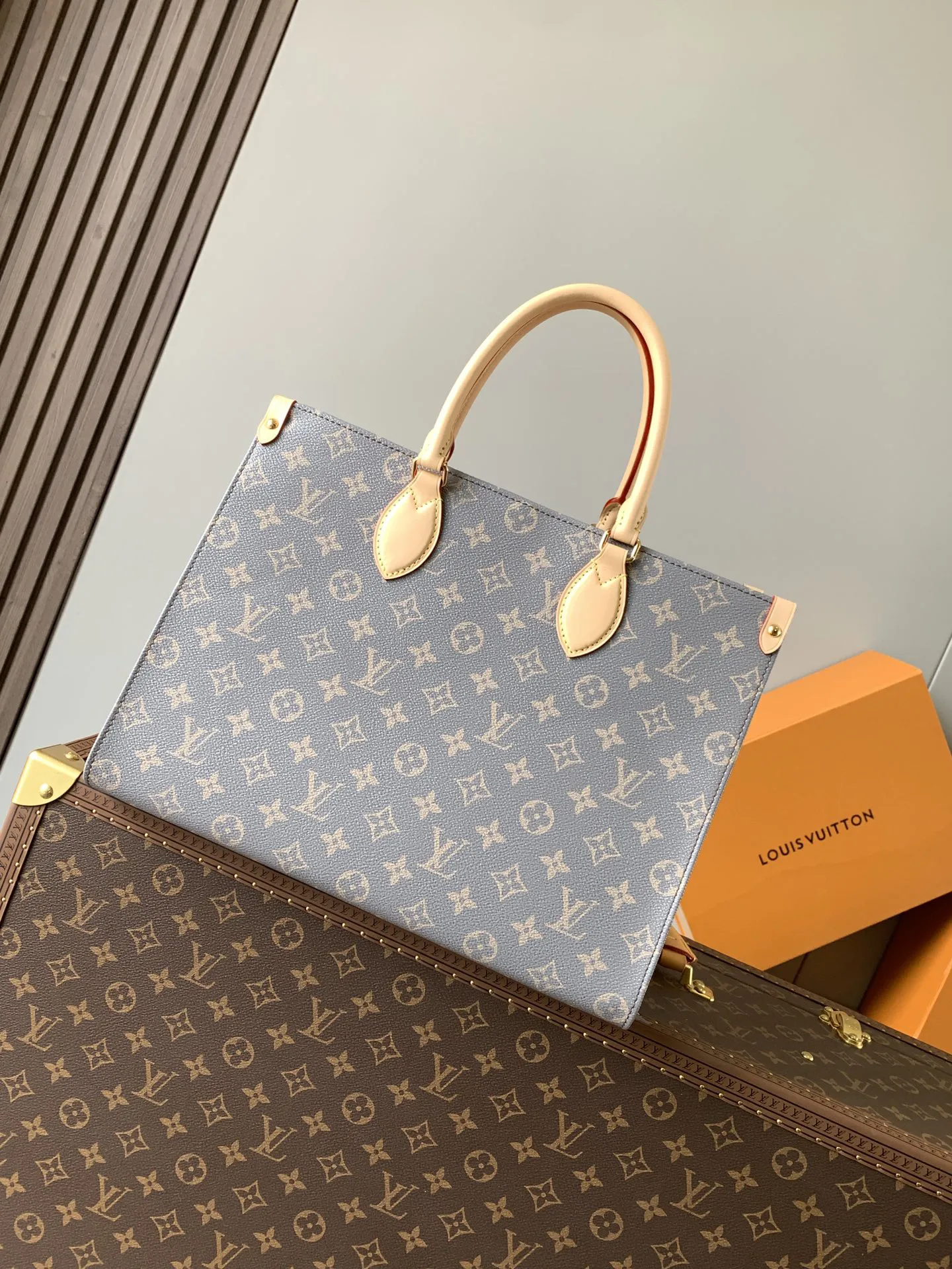 Louis Vuitton OnTheGo MM M12415 - Image 3