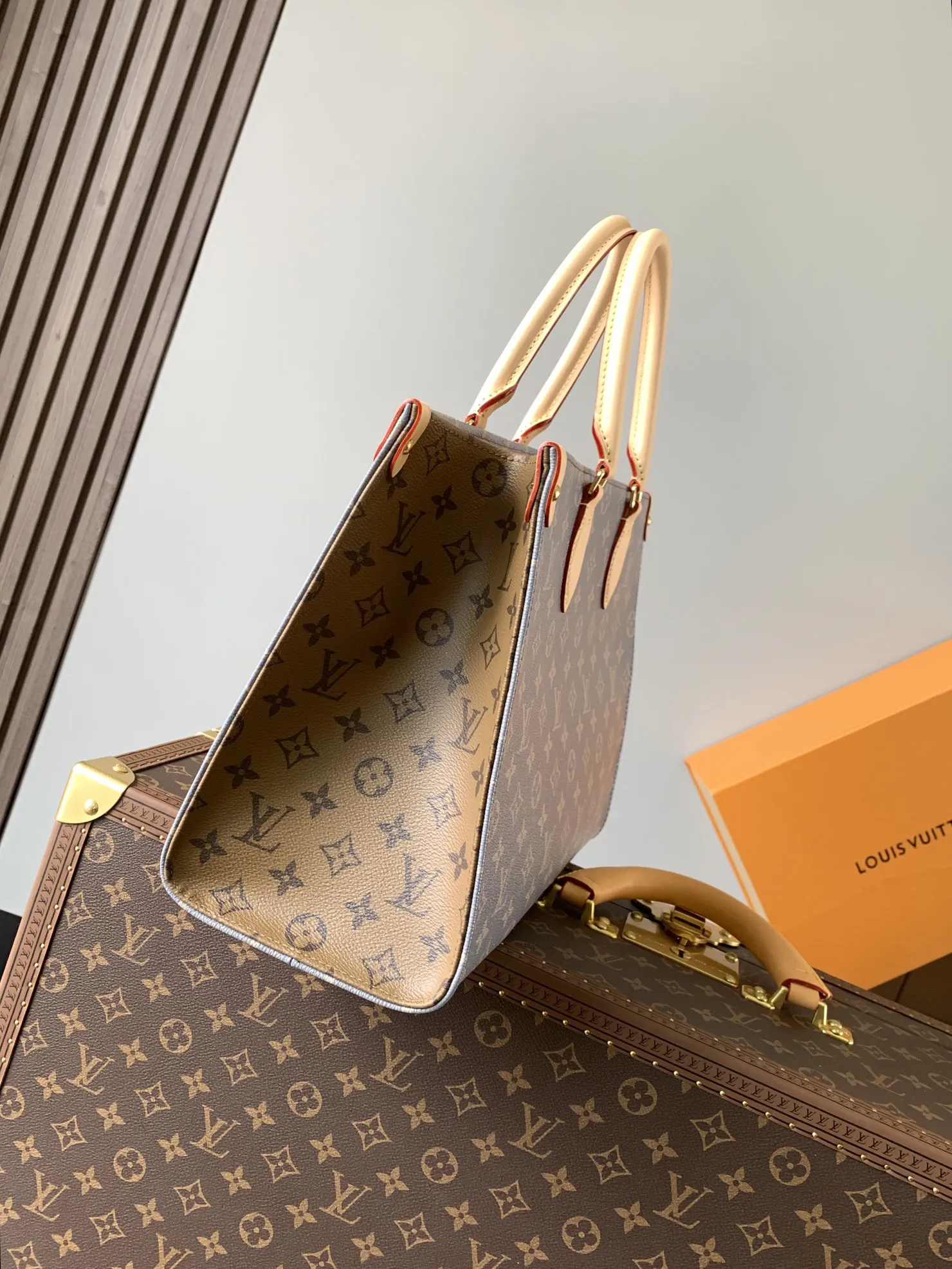 Louis Vuitton OnTheGo MM M12415 - Image 4
