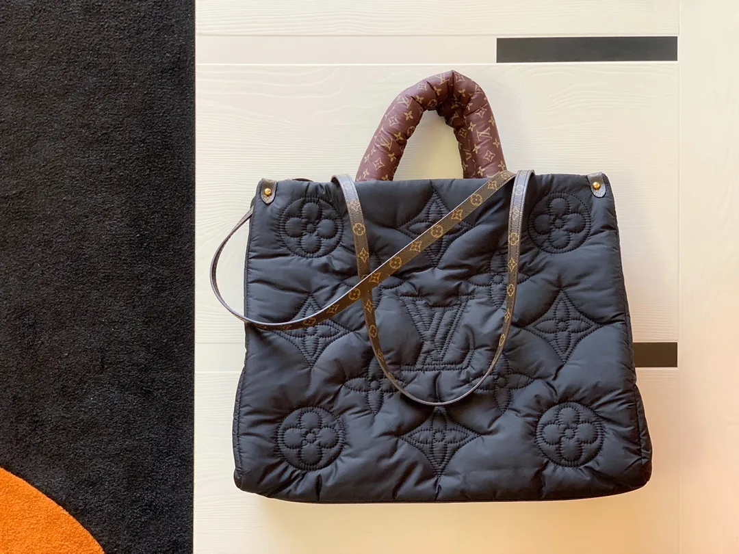 Alternative view of Louis Vuitton ONTHEGO Econyl M59005