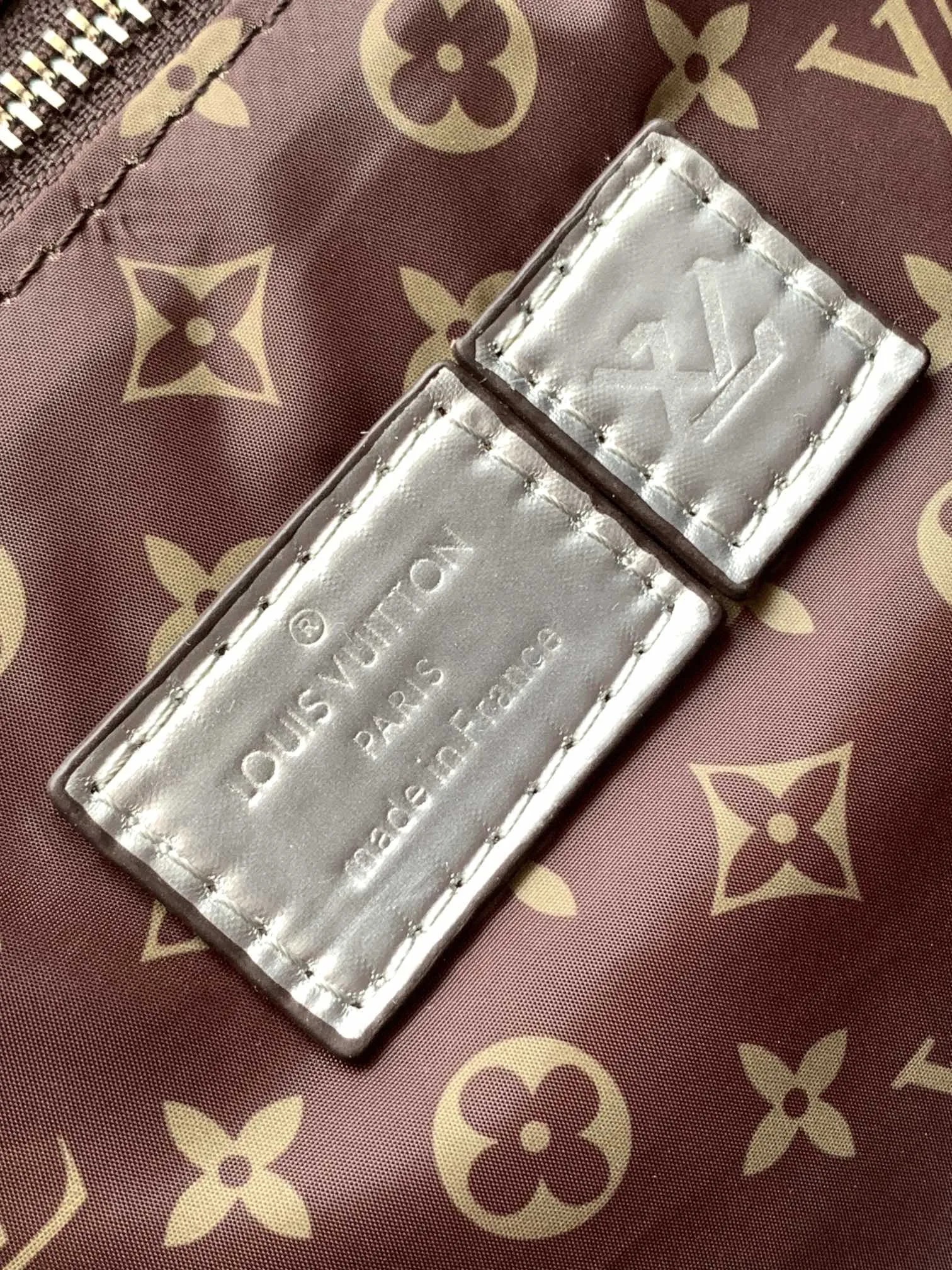 Louis Vuitton Onthego GM M21053 - 图片 3