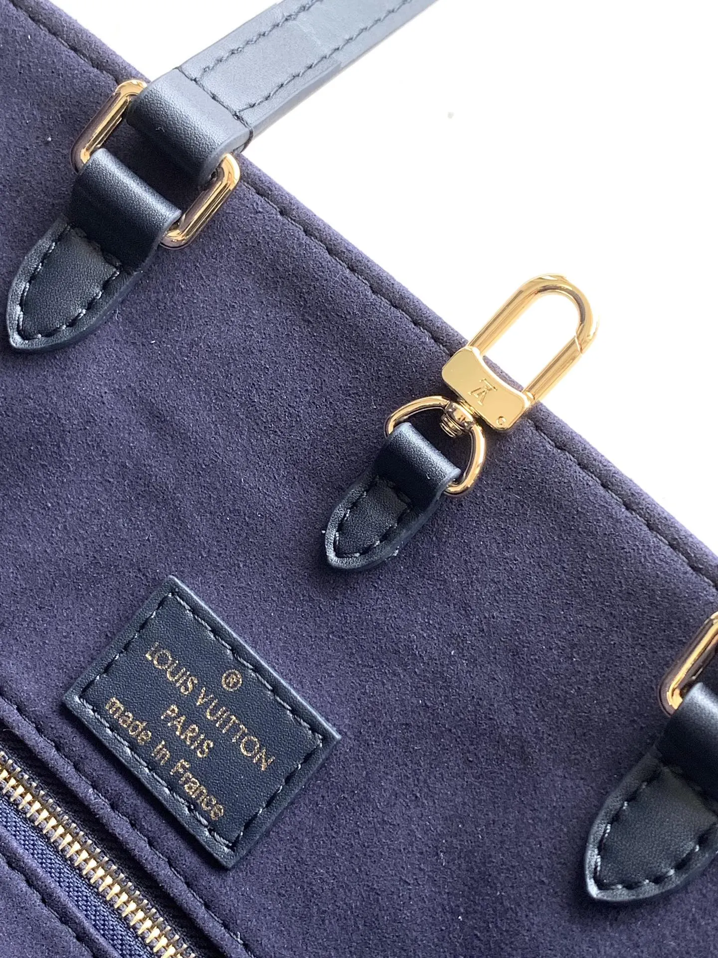 Alternative view of Louis Vuitton OnTheGo MM M47084