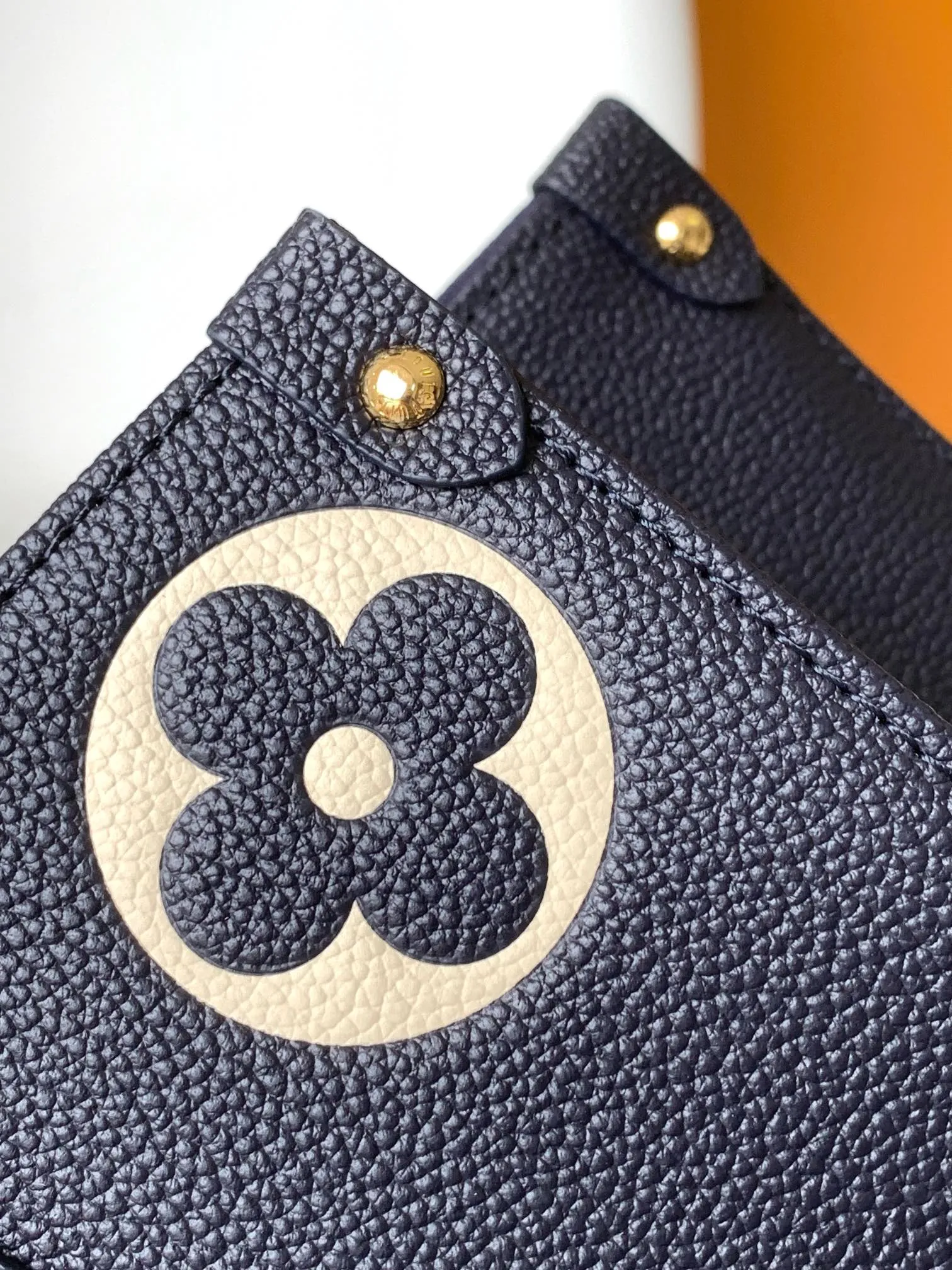 Louis Vuitton OnTheGo MM M47084 - 图片 9