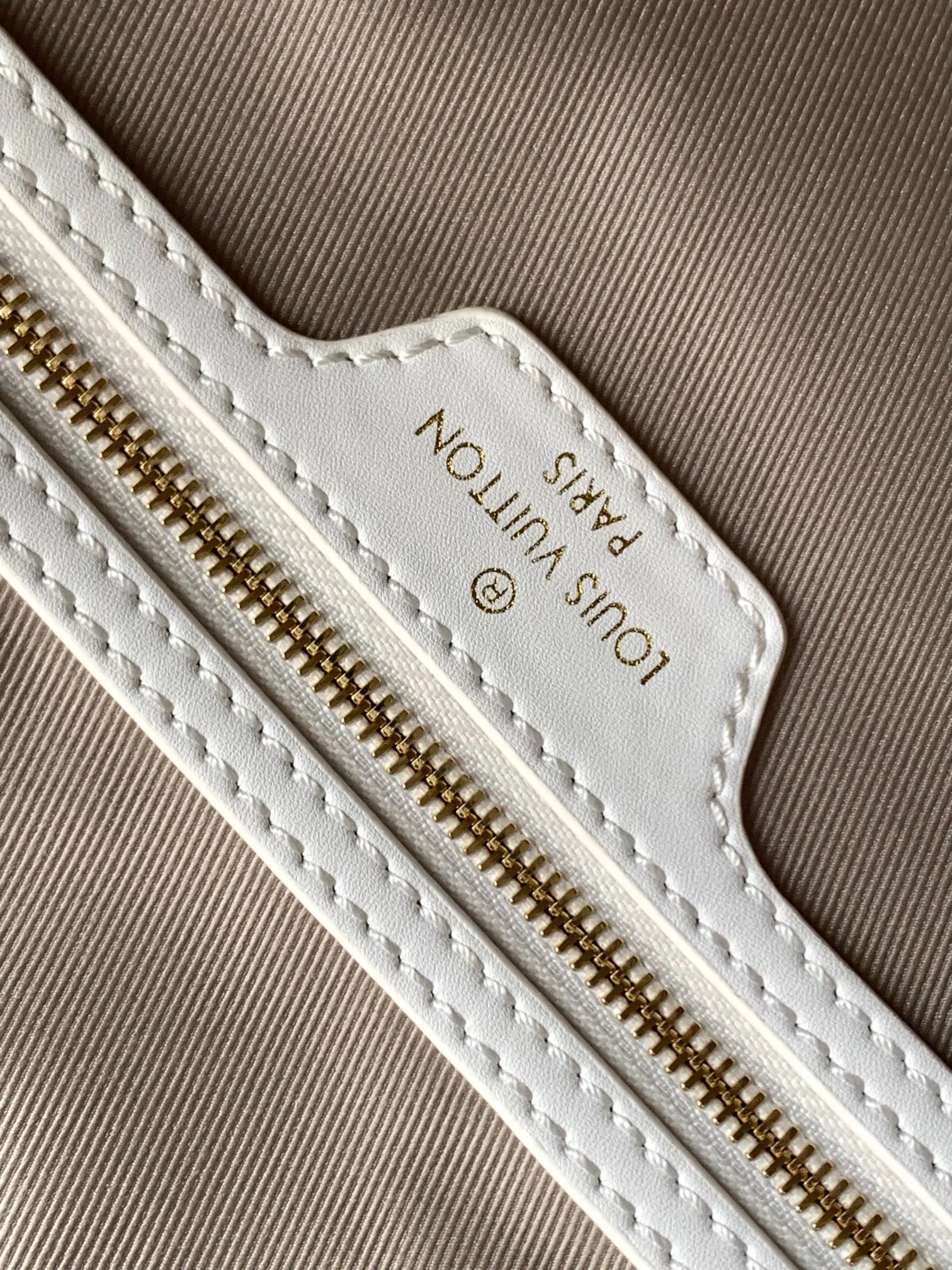Alternative view of Louis Vuitton Neverfull MM M22839