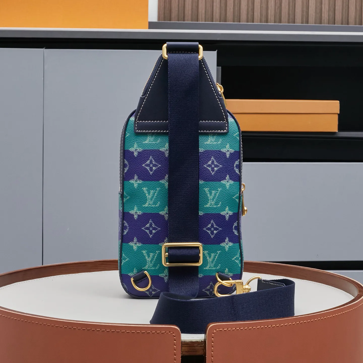 Louis Vuitton Avenue Slingbag PM M26419 - 图片 5