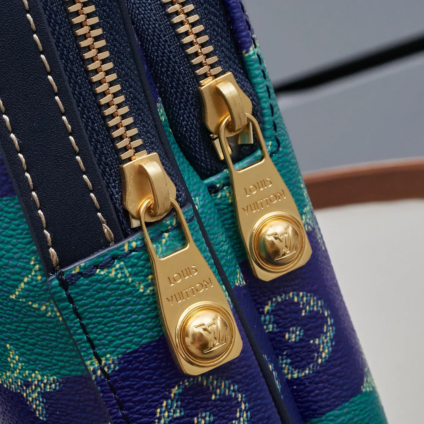 Louis Vuitton Avenue Slingbag PM M26419 - 图片 7
