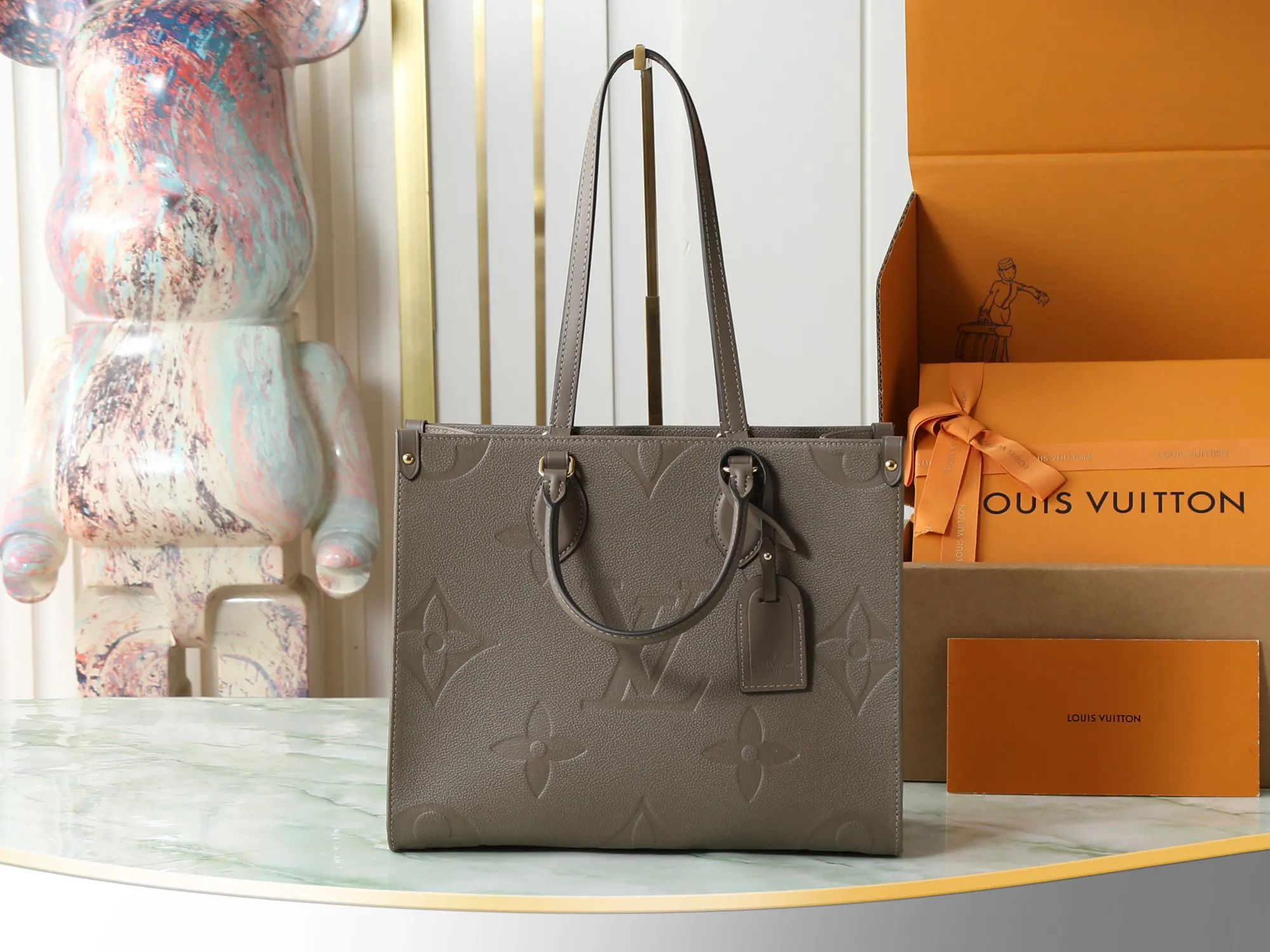 Louis Vuitton Onthego MM M25523 - 图片 4