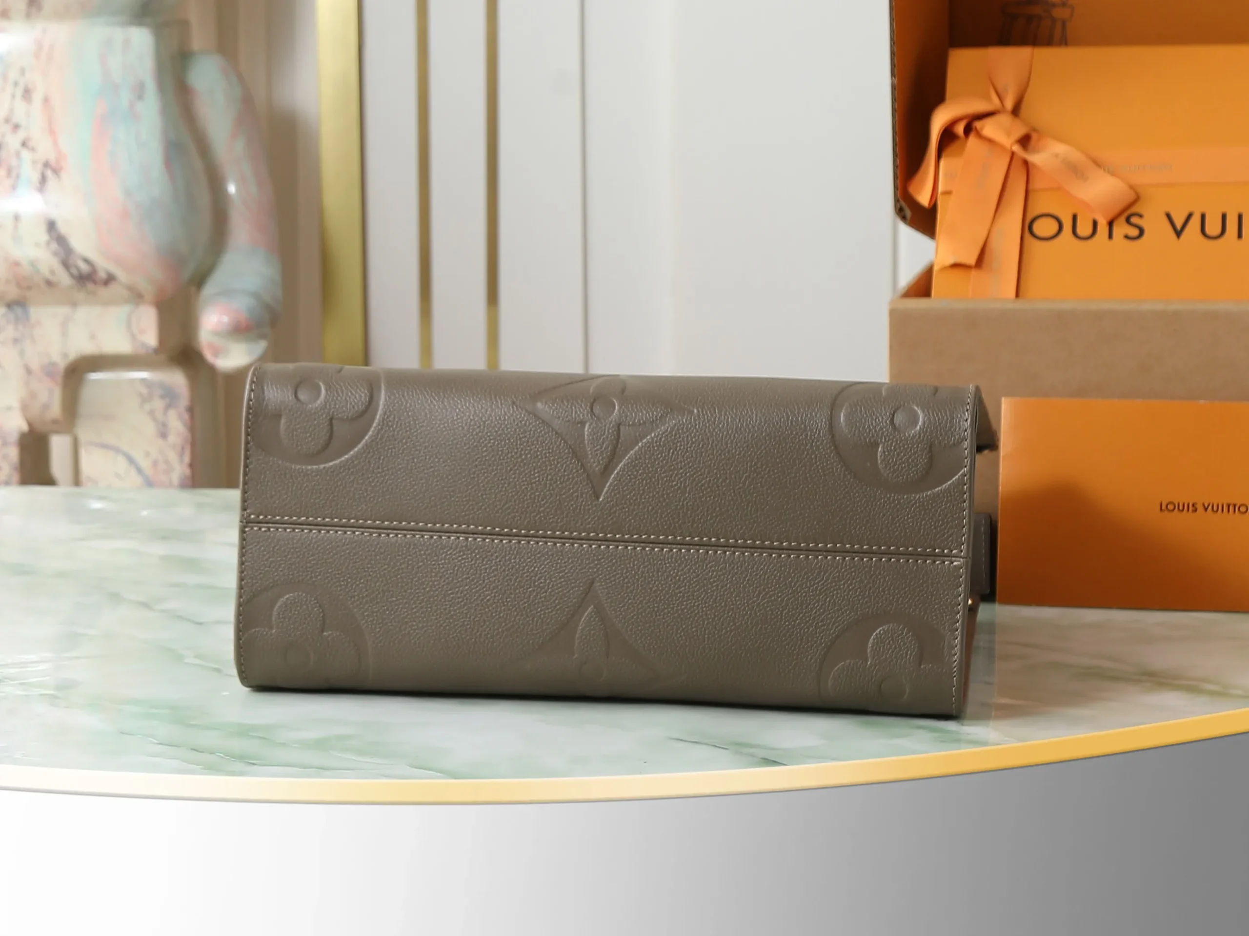 Louis Vuitton Onthego MM M25523 - 图片 7