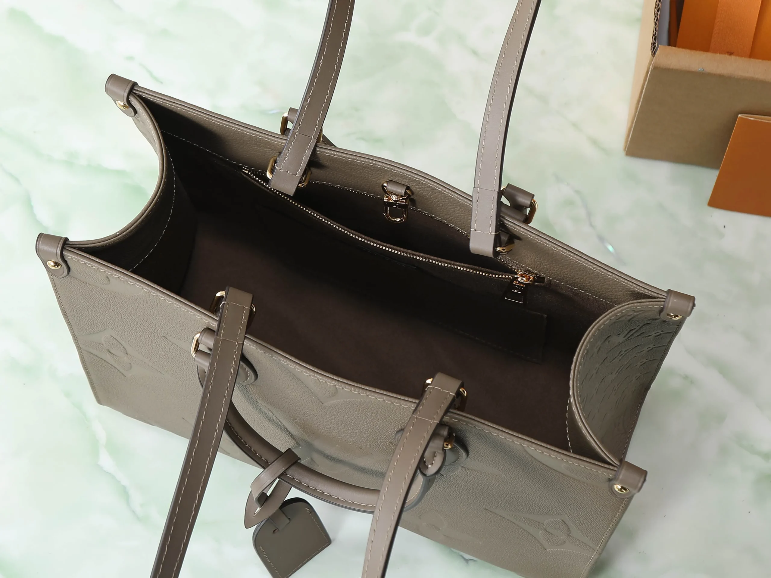 Louis Vuitton Onthego MM M25523 - 图片 10