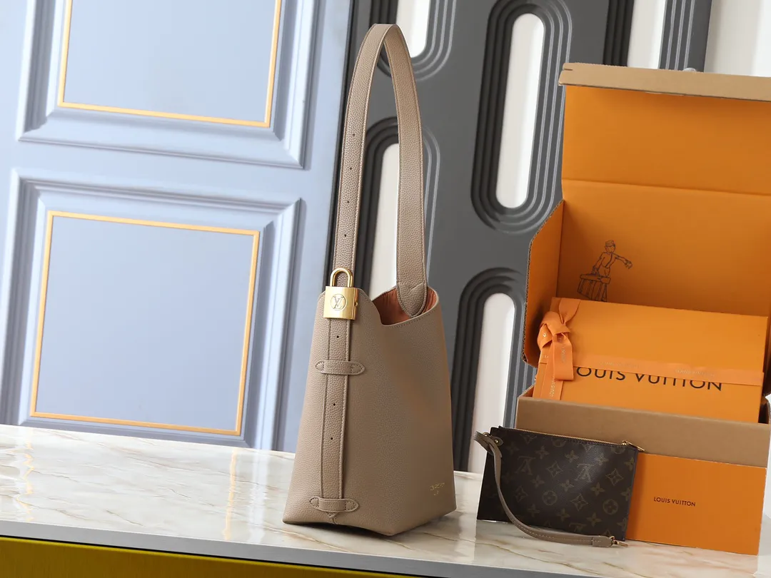 Louis Vuitton Low Key Hobo PM M15205 - 图片 4