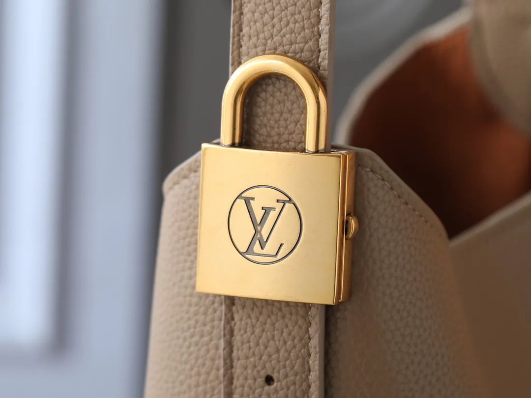 Louis Vuitton Low Key Hobo PM M15205 - 图片 8