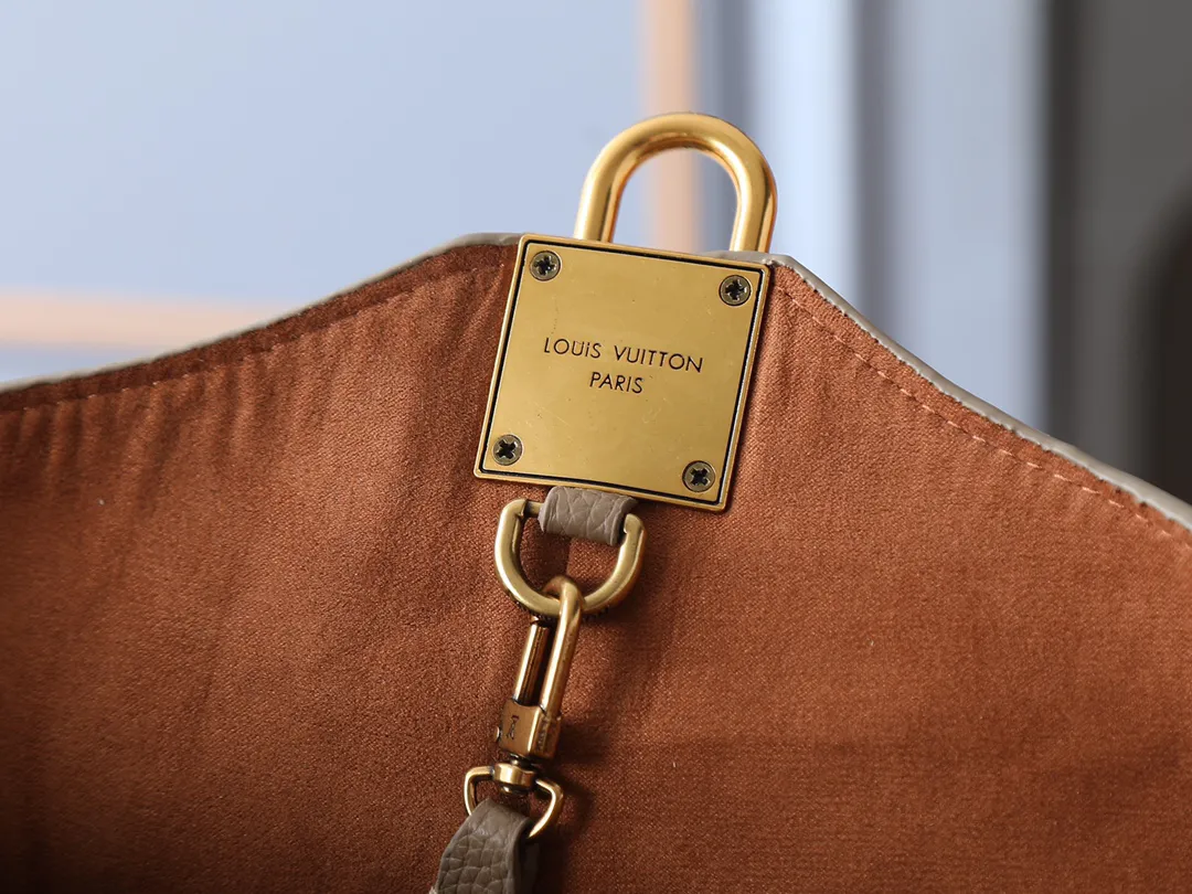 Louis Vuitton Low Key Hobo PM M15205 - 图片 9