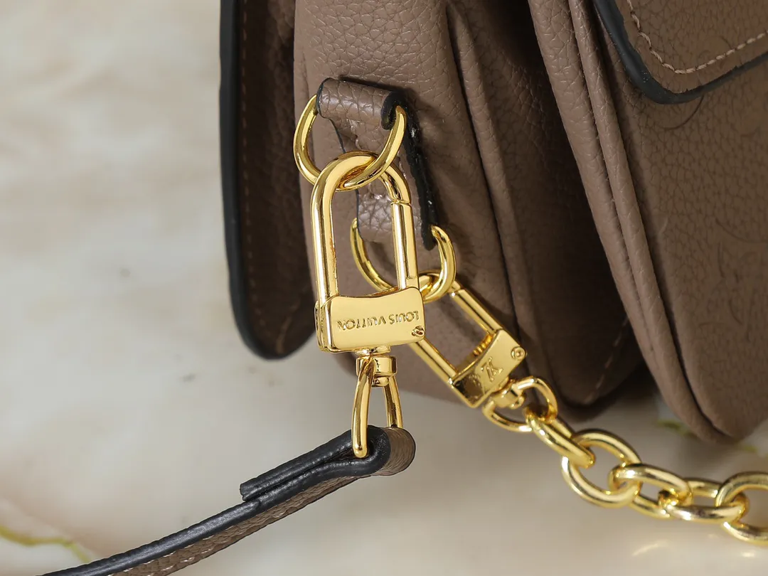 Louis Vuitton Pochette Metis East West M25910 - 图片 7