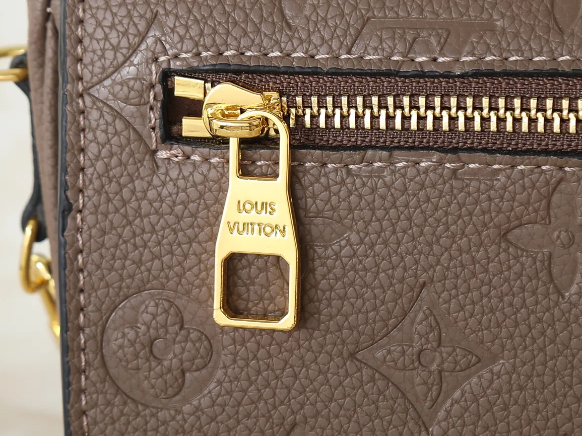 Louis Vuitton Pochette Metis East West M25910 - 图片 8
