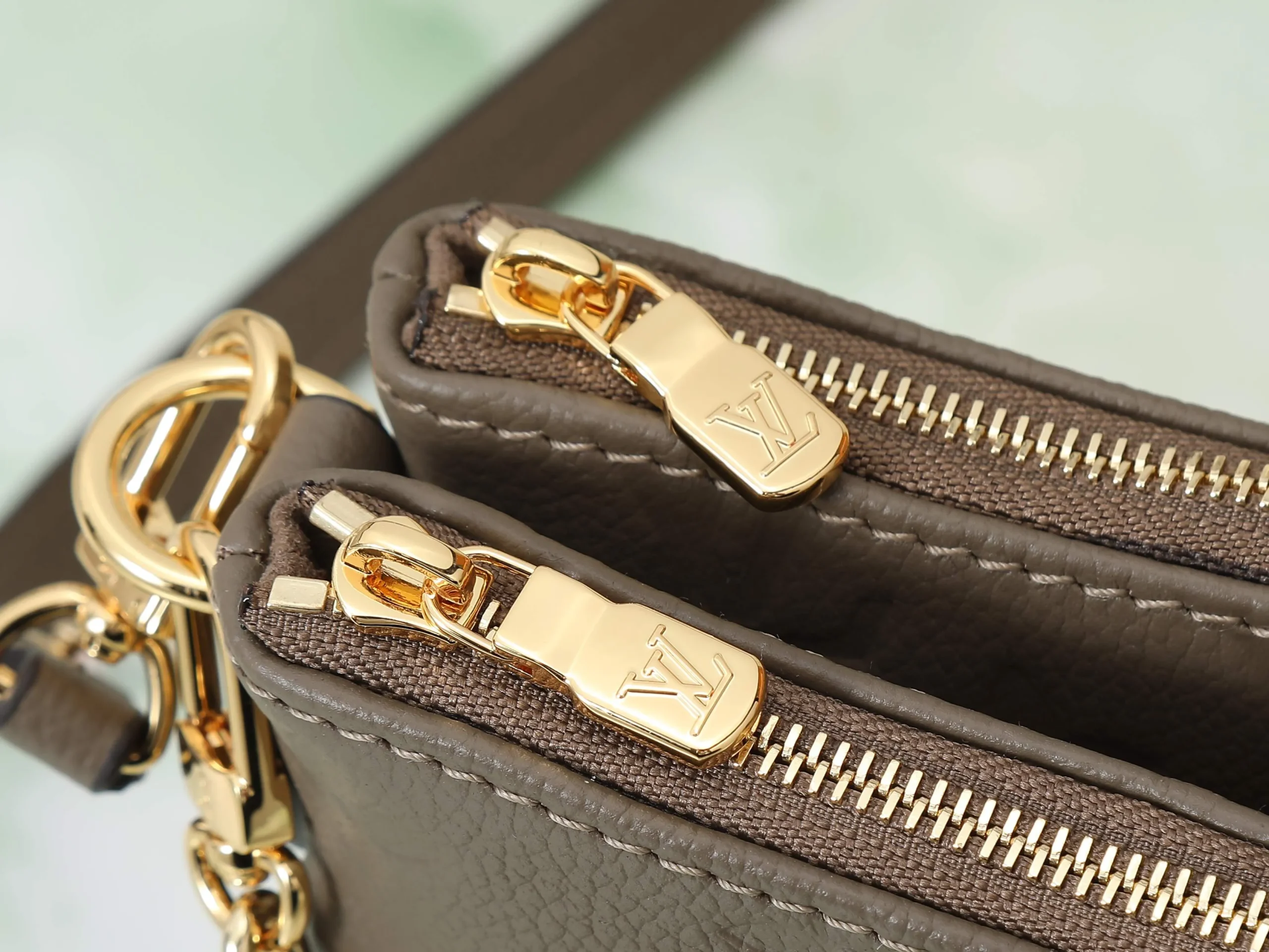 Louis Vuitton Pochette Liv M25816 - 图片 8