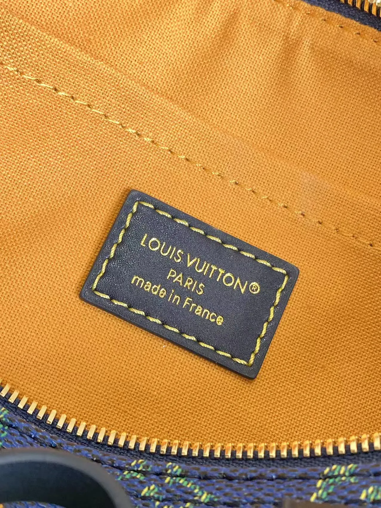 Alternative view of Louis Vuitton Keepall Bandouli??re 25 M25786