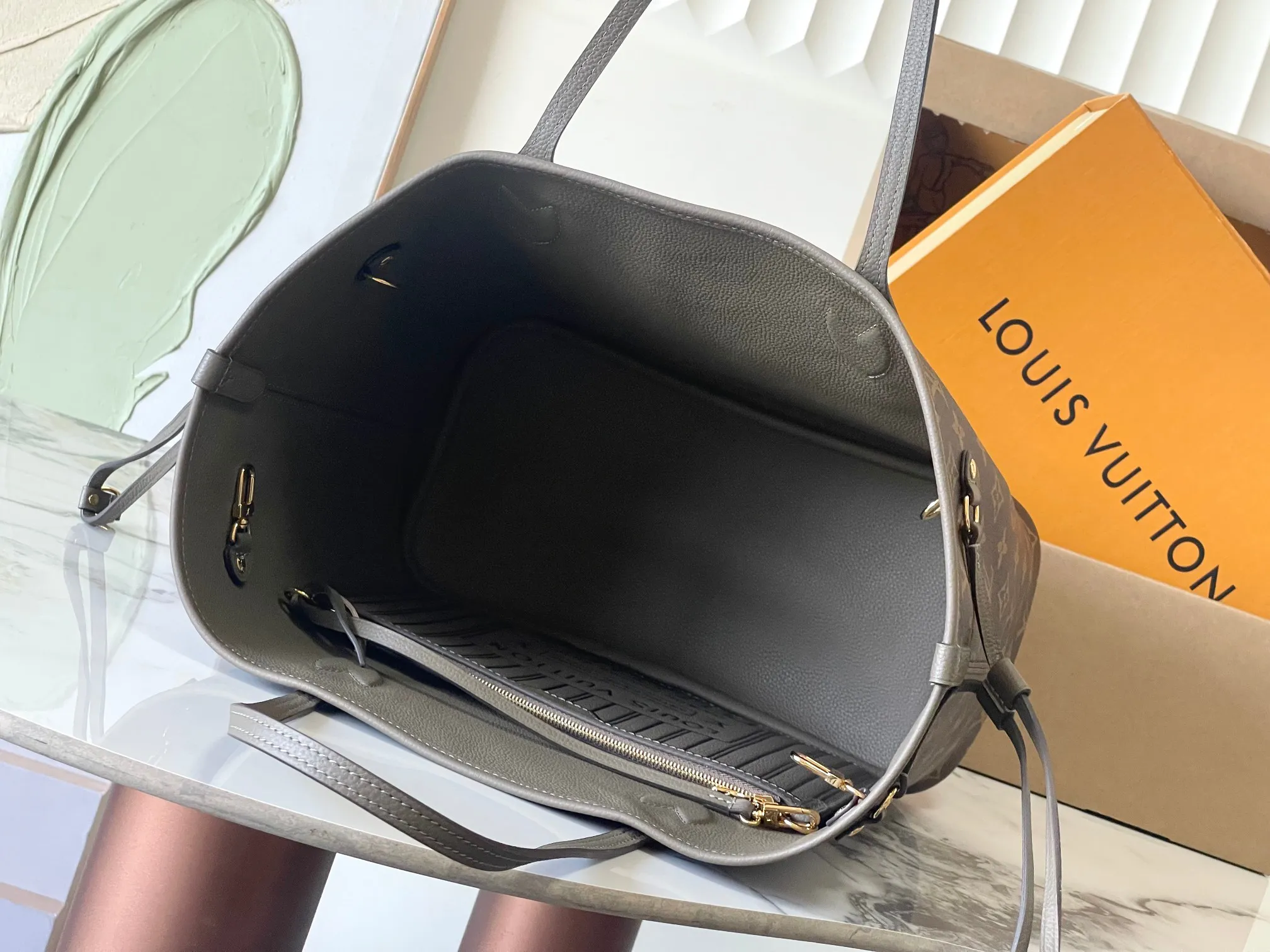 Alternative view of Louis Vuitton Neverfull Inside Out MM M25664