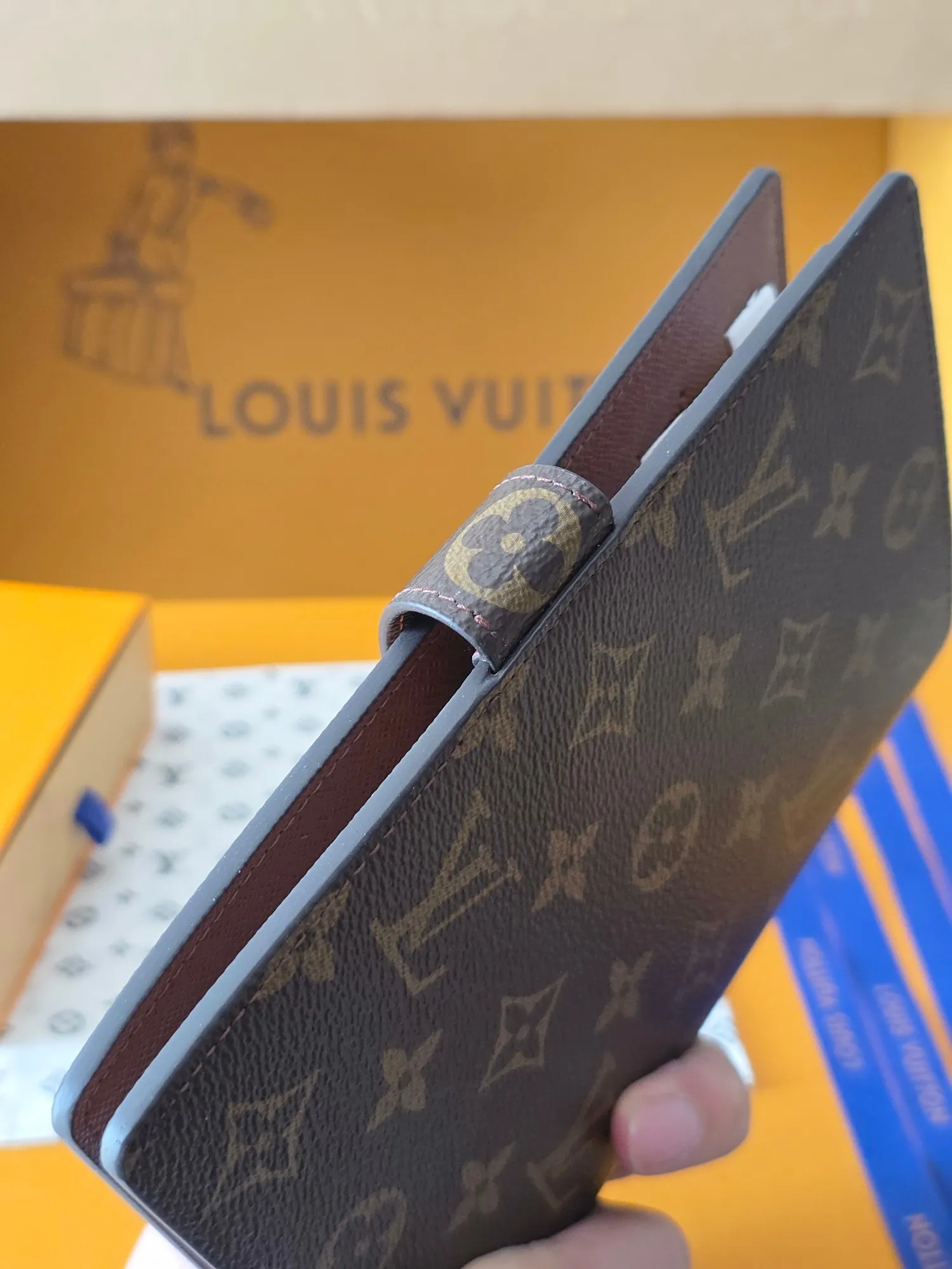Louis Vuitton Medium Ring Agenda Cover R20105 - 图片 7