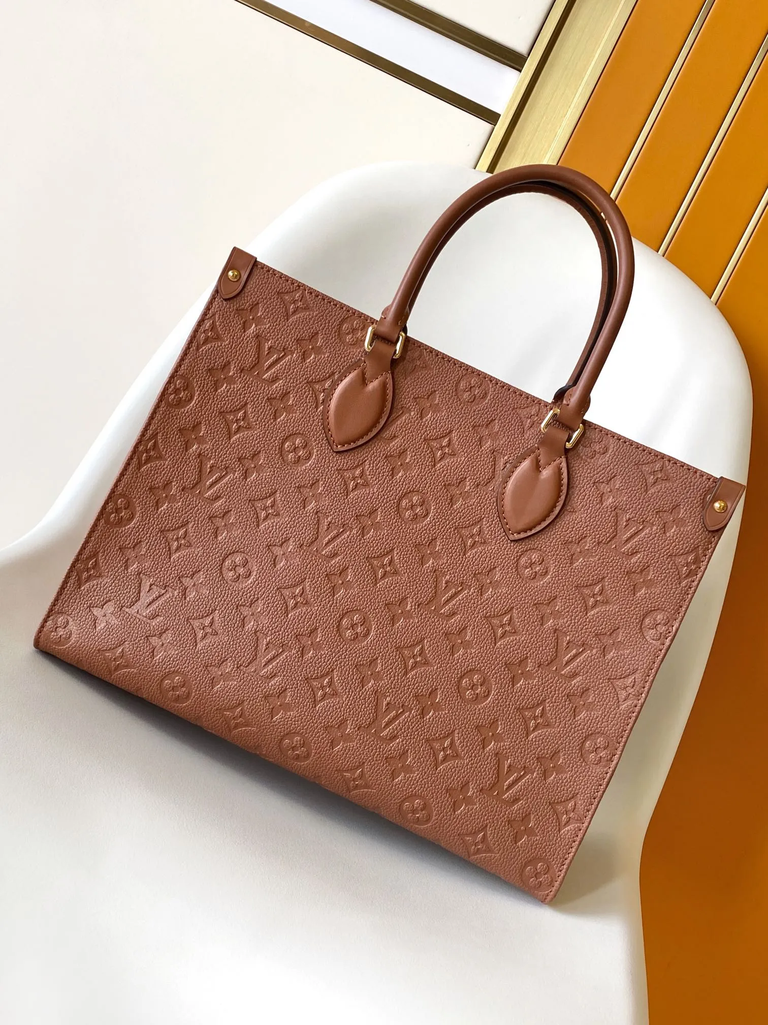 Louis Vuitton OnTheGo MM M12775 - 图片 5