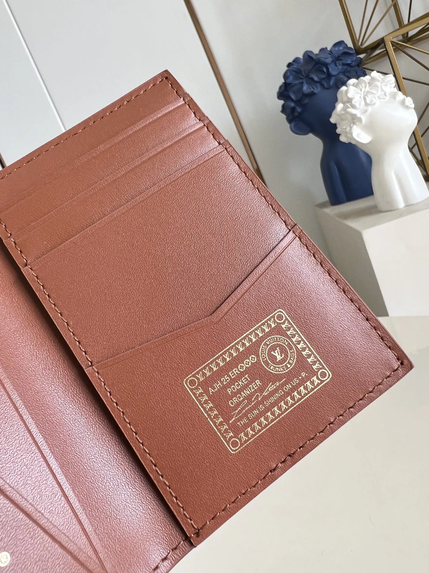 Louis Vuitton Pocket Organizer M26072 - 图片 8