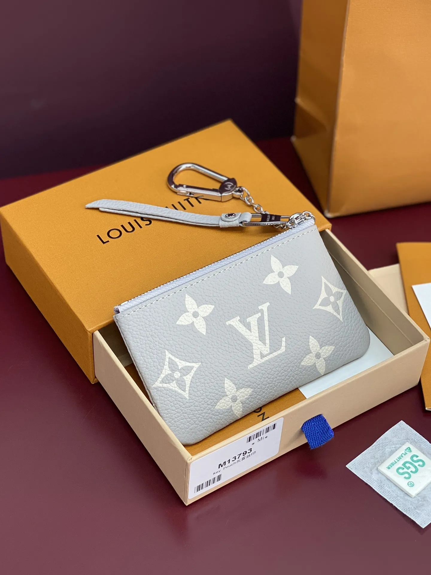 Louis Vuitton Key Pouch M13793 - 图片 4