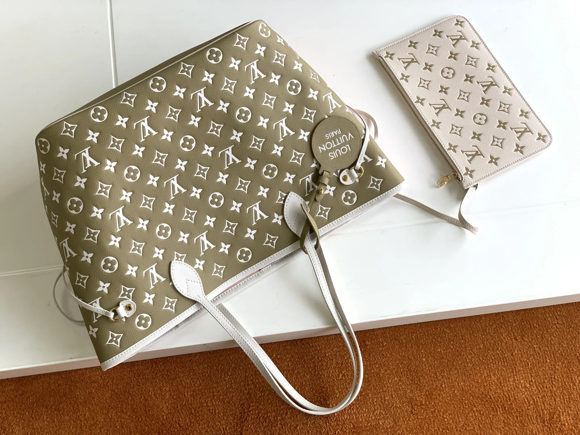 Alternative view of Louis Vuitton Neverfull MM M46102