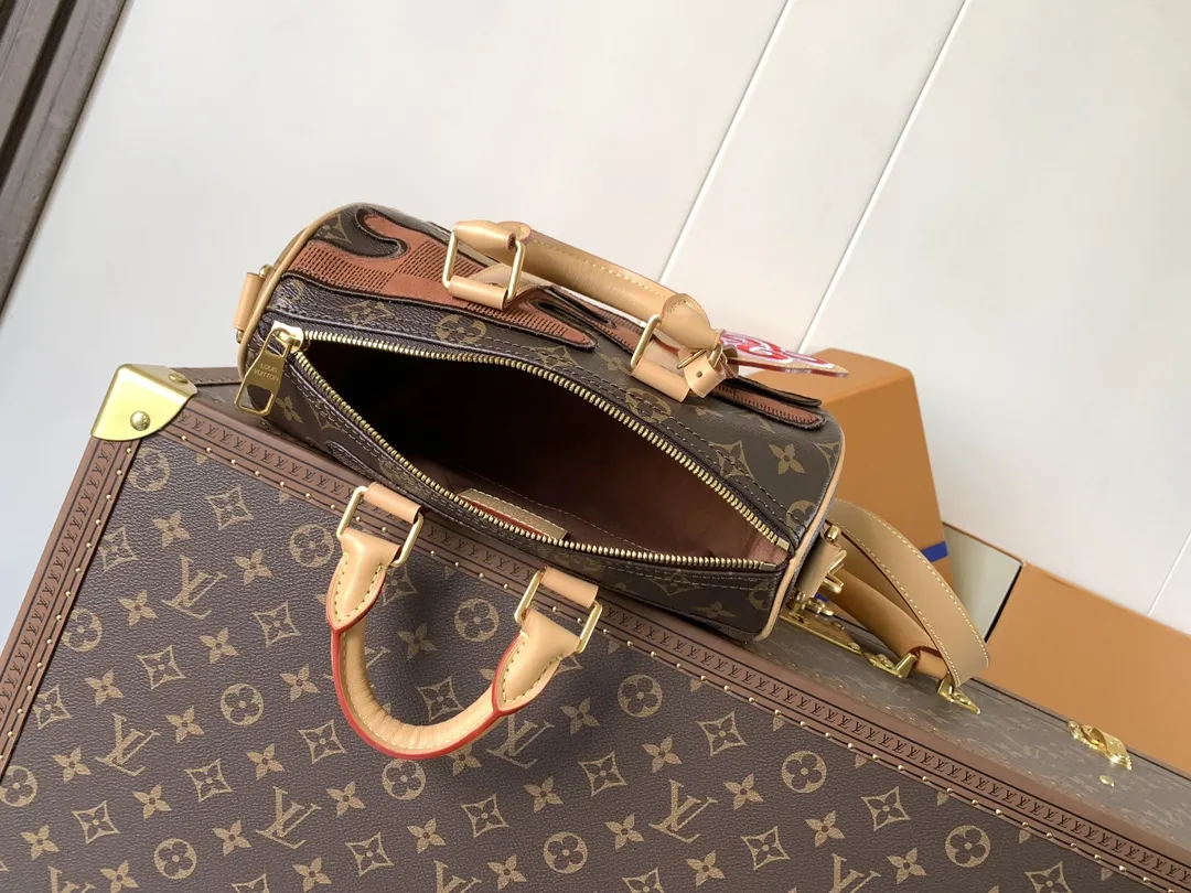 Louis Vuitton Keepall Bandoulière 25 M15428 - Image 10