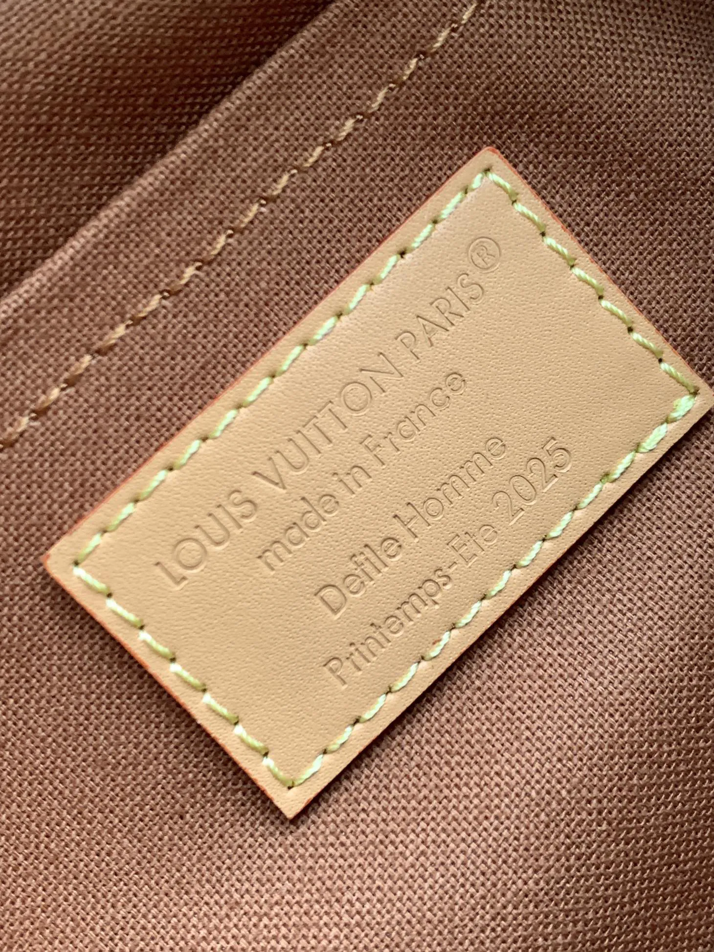 Louis Vuitton Trocadéro Wearable Wallet M26020 - Image 2
