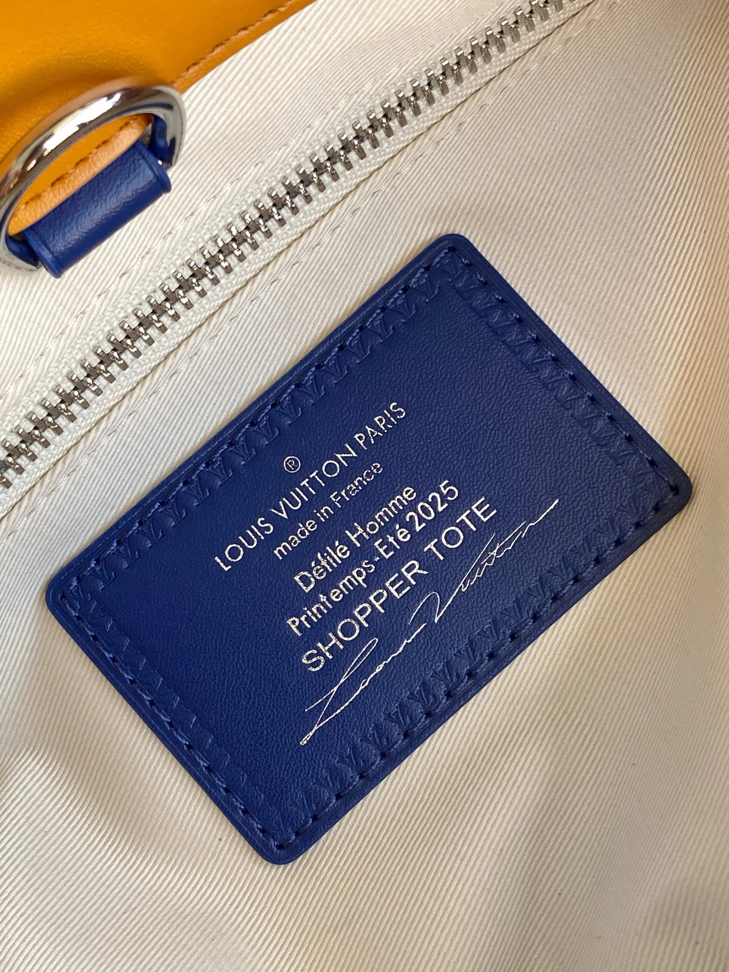 Alternative view of Louis Vuitton Mini Shopper Tote M15237