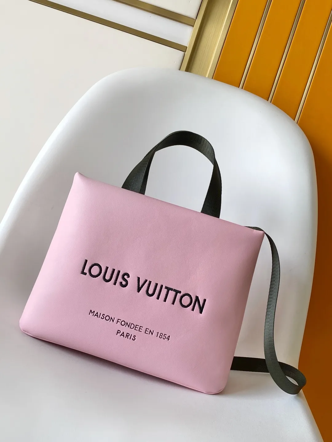 Louis Vuitton Mini Shopper Tote M15239 - 图片 4