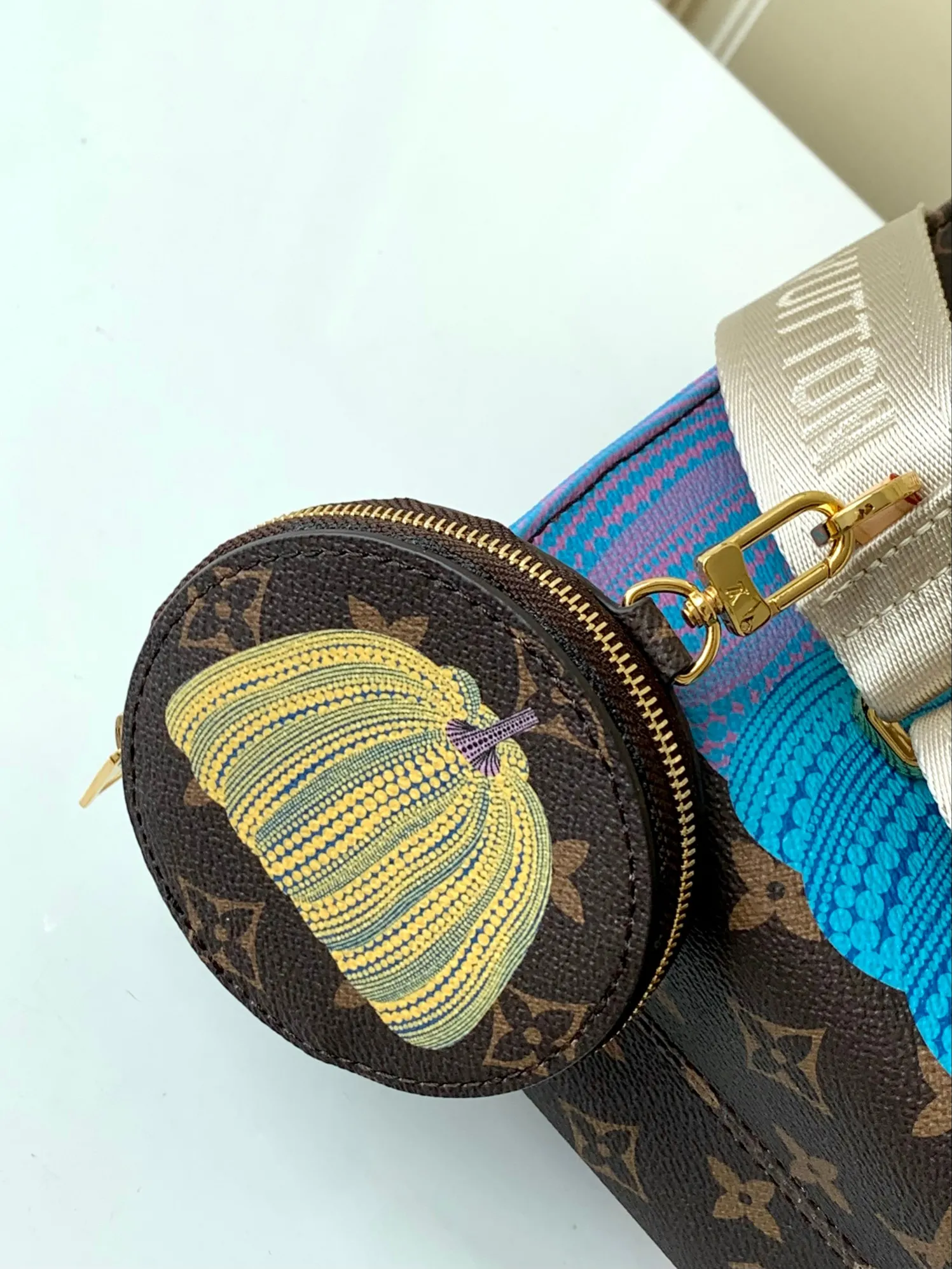 Louis Vuitton LV x YK Onthego PM M46467 - 图片 9