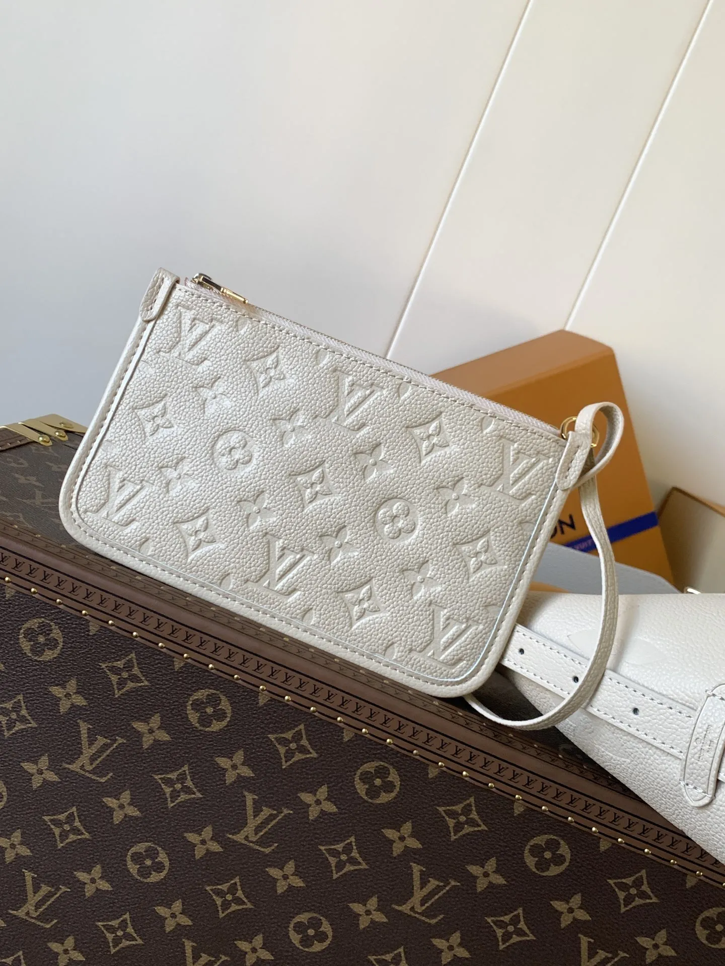 Louis Vuitton CarryAll PM M46293 - Image 6