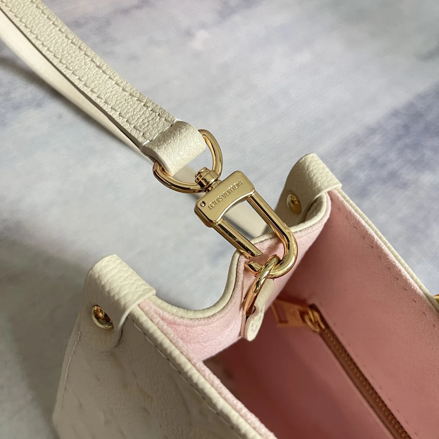 Louis Vuitton ONTHEGO PM M21732 - 图片 9