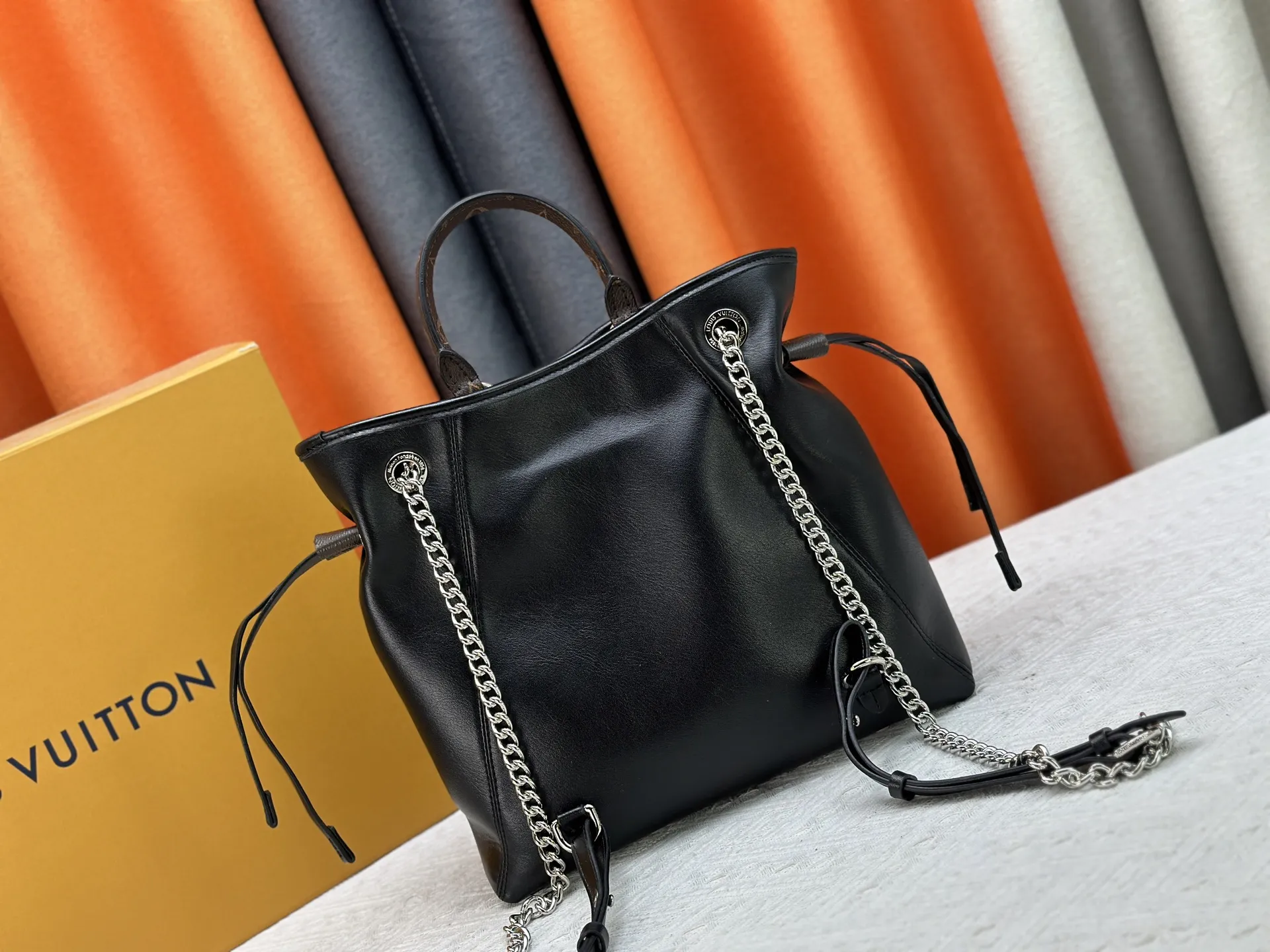 Louis Vuitton Off Duty Backpack Vibe M25522 - Image 6