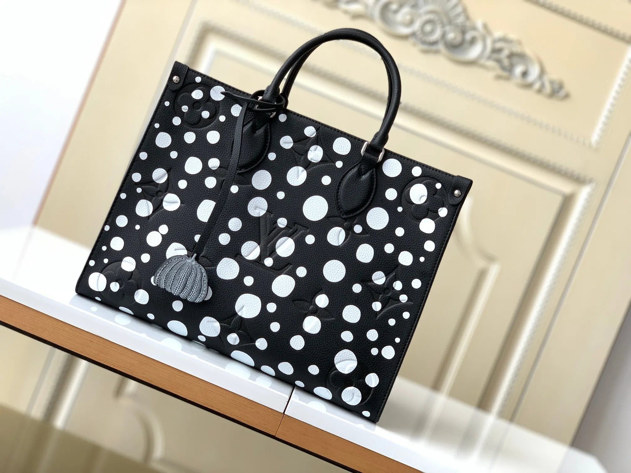 Louis Vuitton OnTheGo MM M46389 - 图片 3