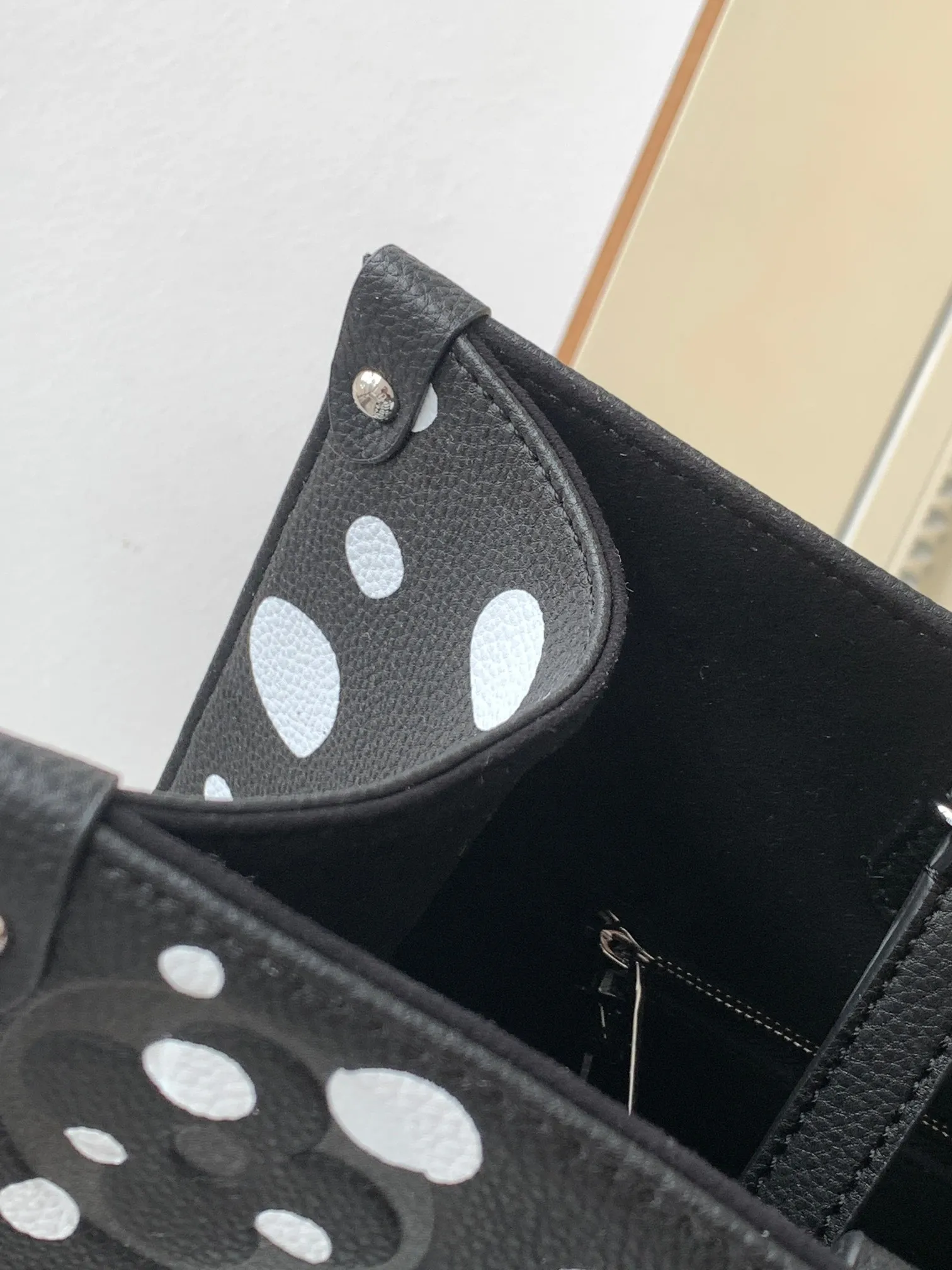 Louis Vuitton OnTheGo MM M46389 - 图片 8