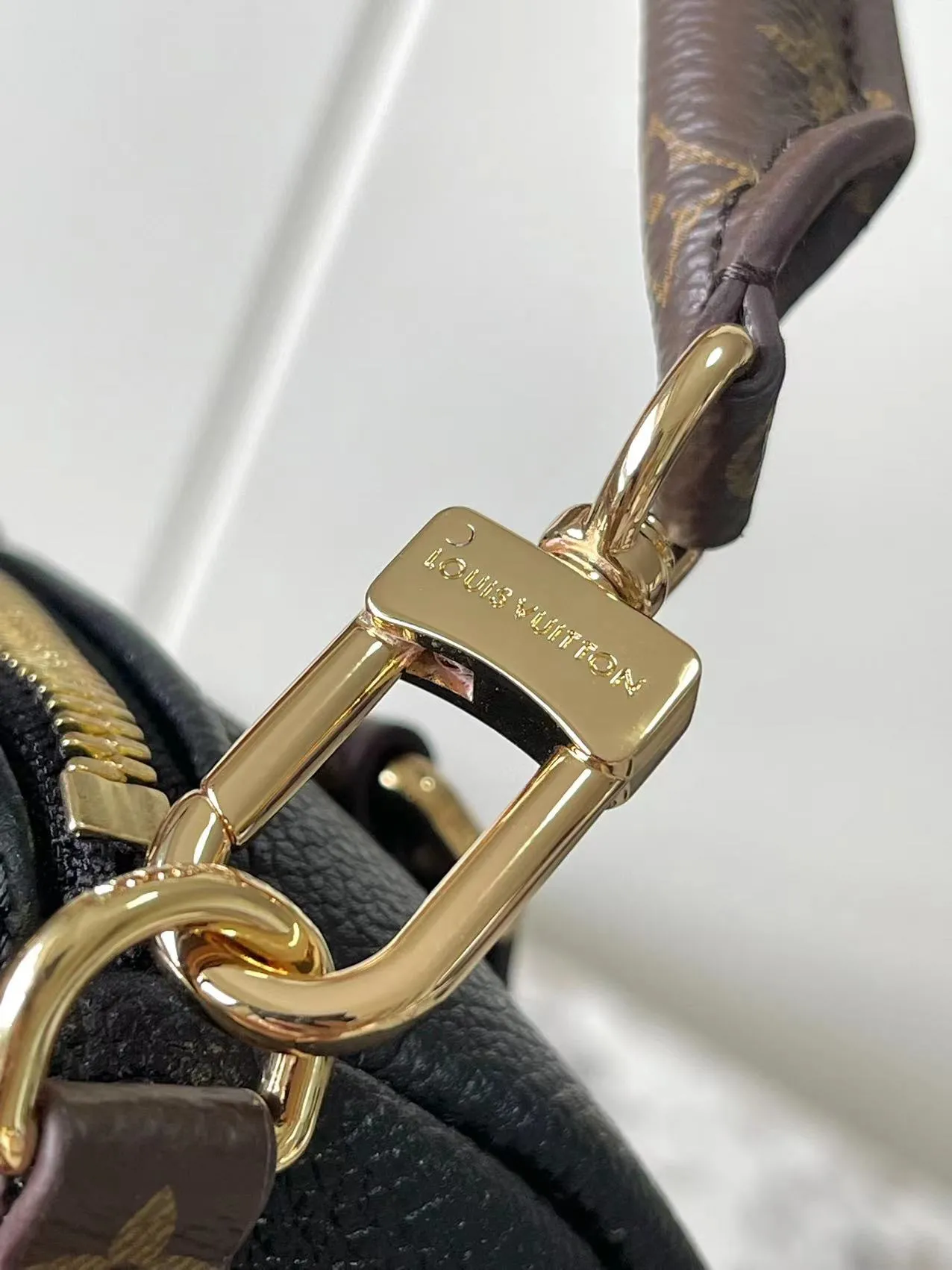 Louis Vuitton Express Travel M26037 - 图片 8
