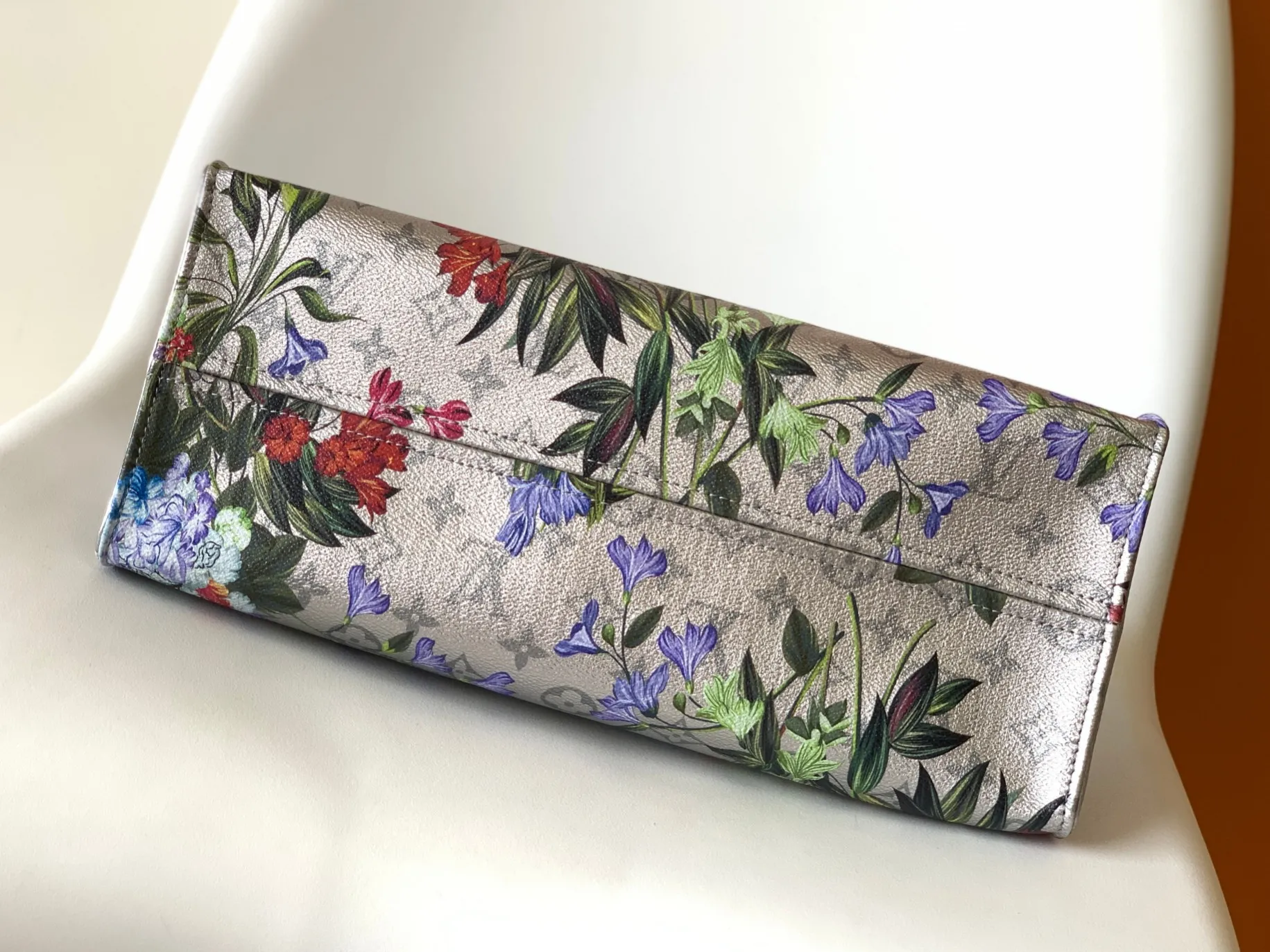 Louis Vuitton OnTheGo MM M21233 - 图片 6