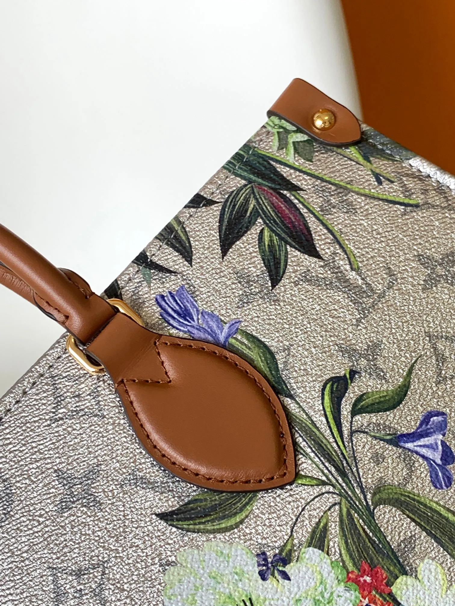Louis Vuitton OnTheGo MM M21233 - 图片 7