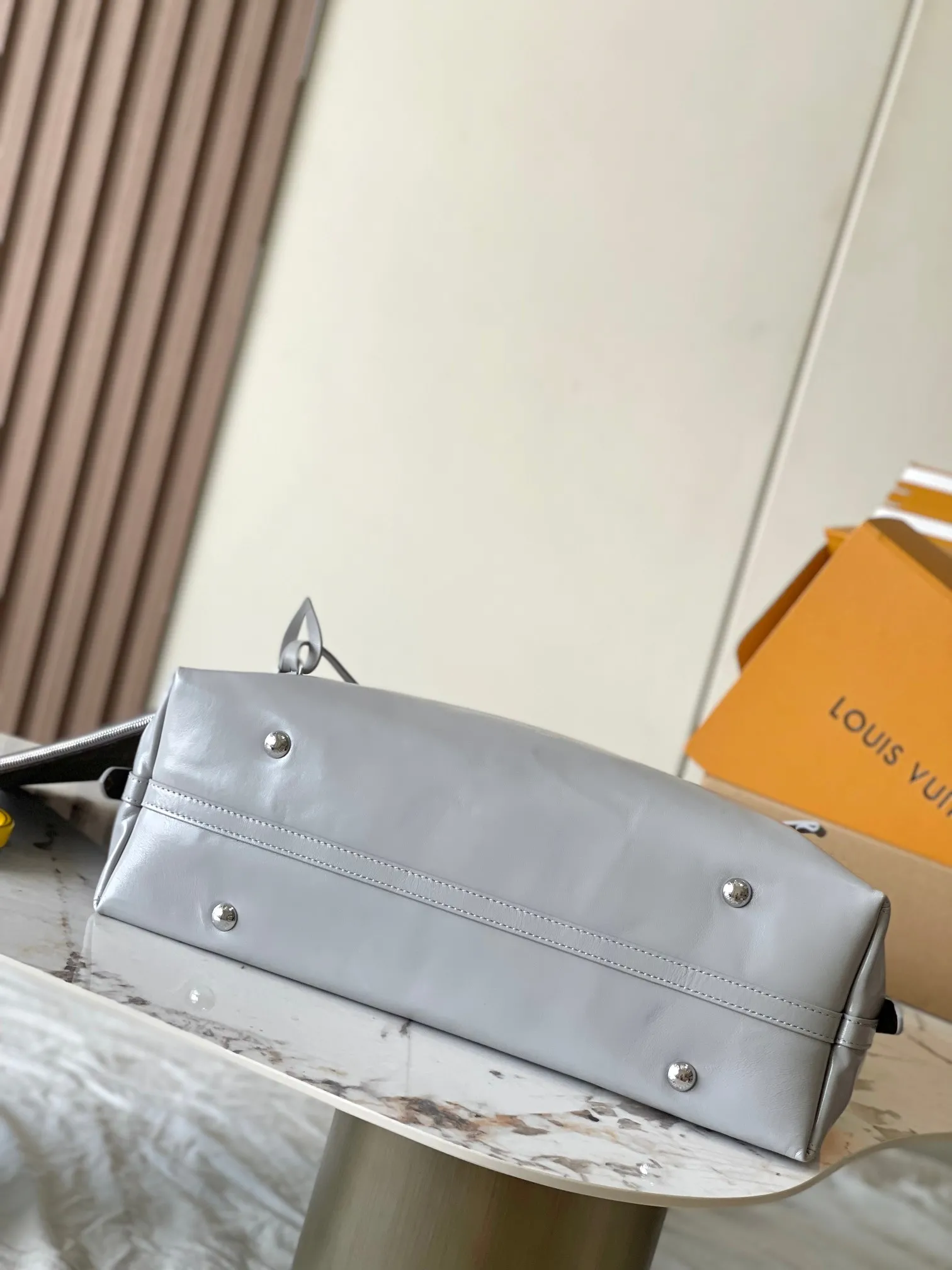 Louis Vuitton CarryAll Vibe MM M12583 - 图片 5